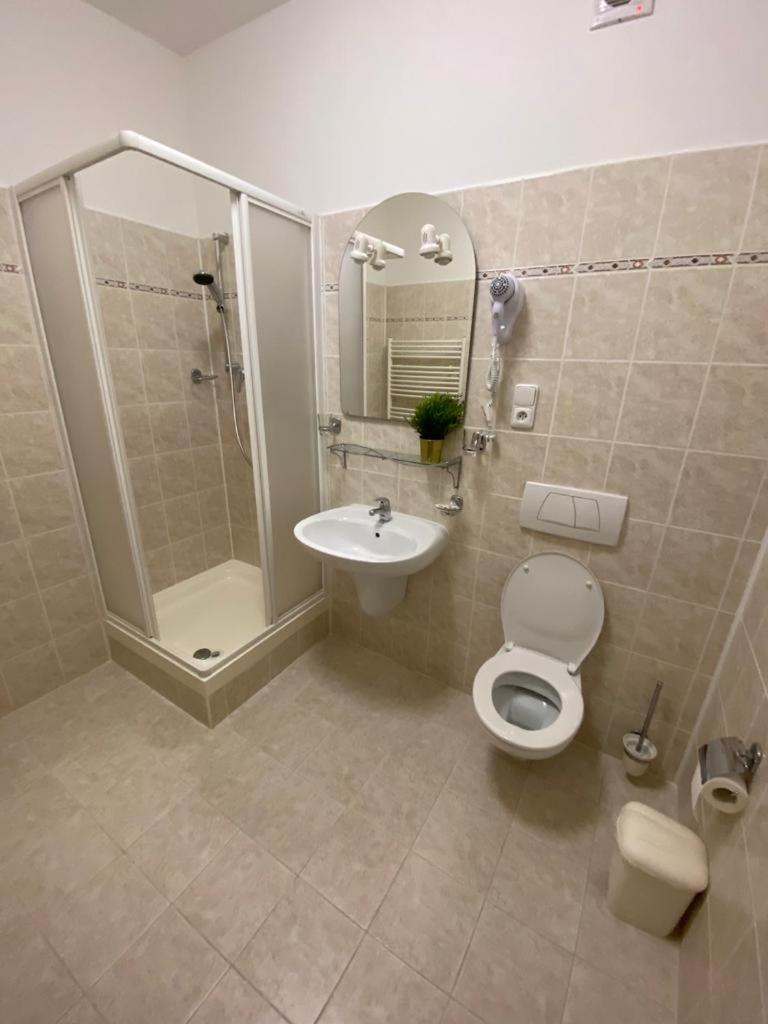 Two-Bedroom Apartment photo 3