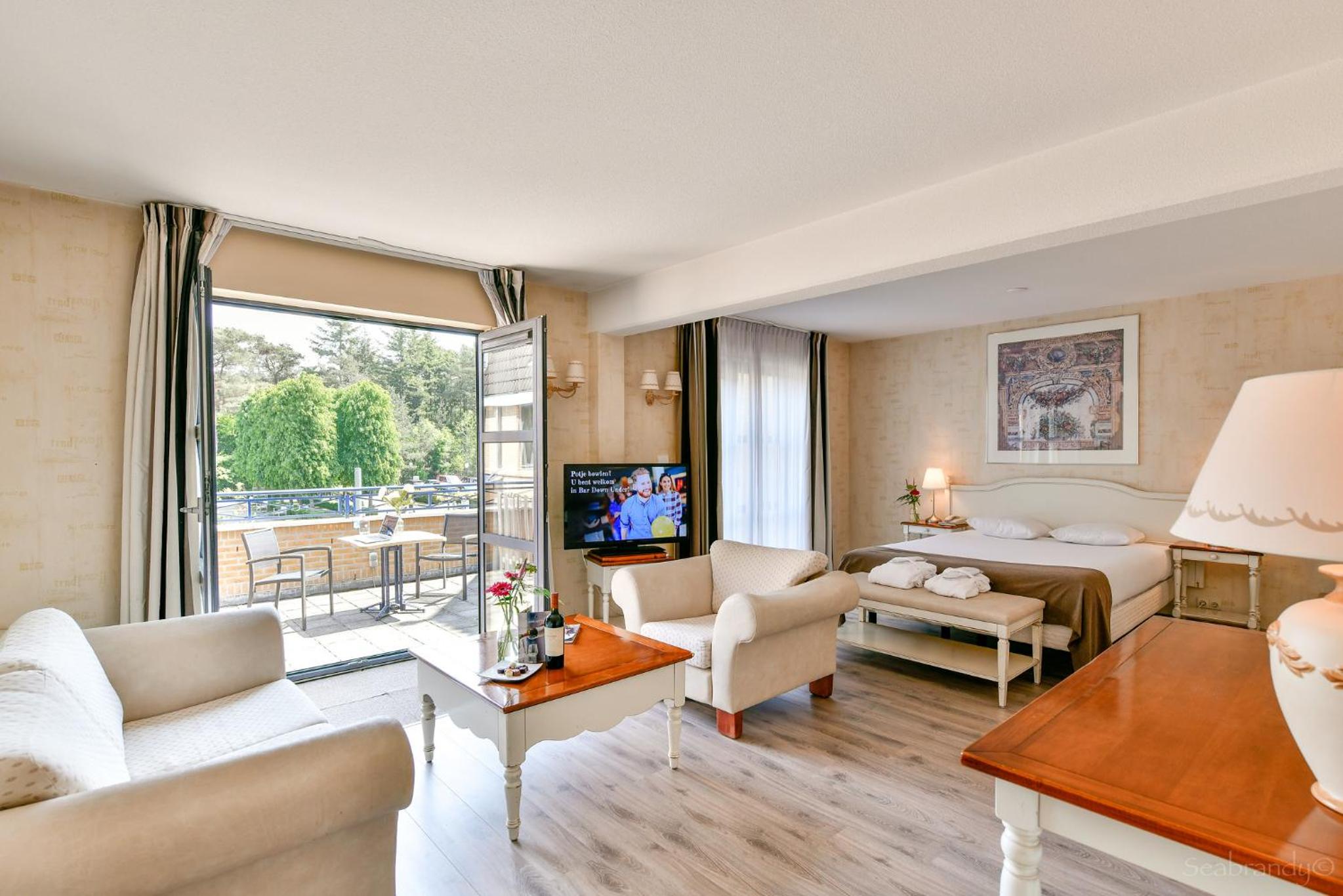 Executive Suite photo 1