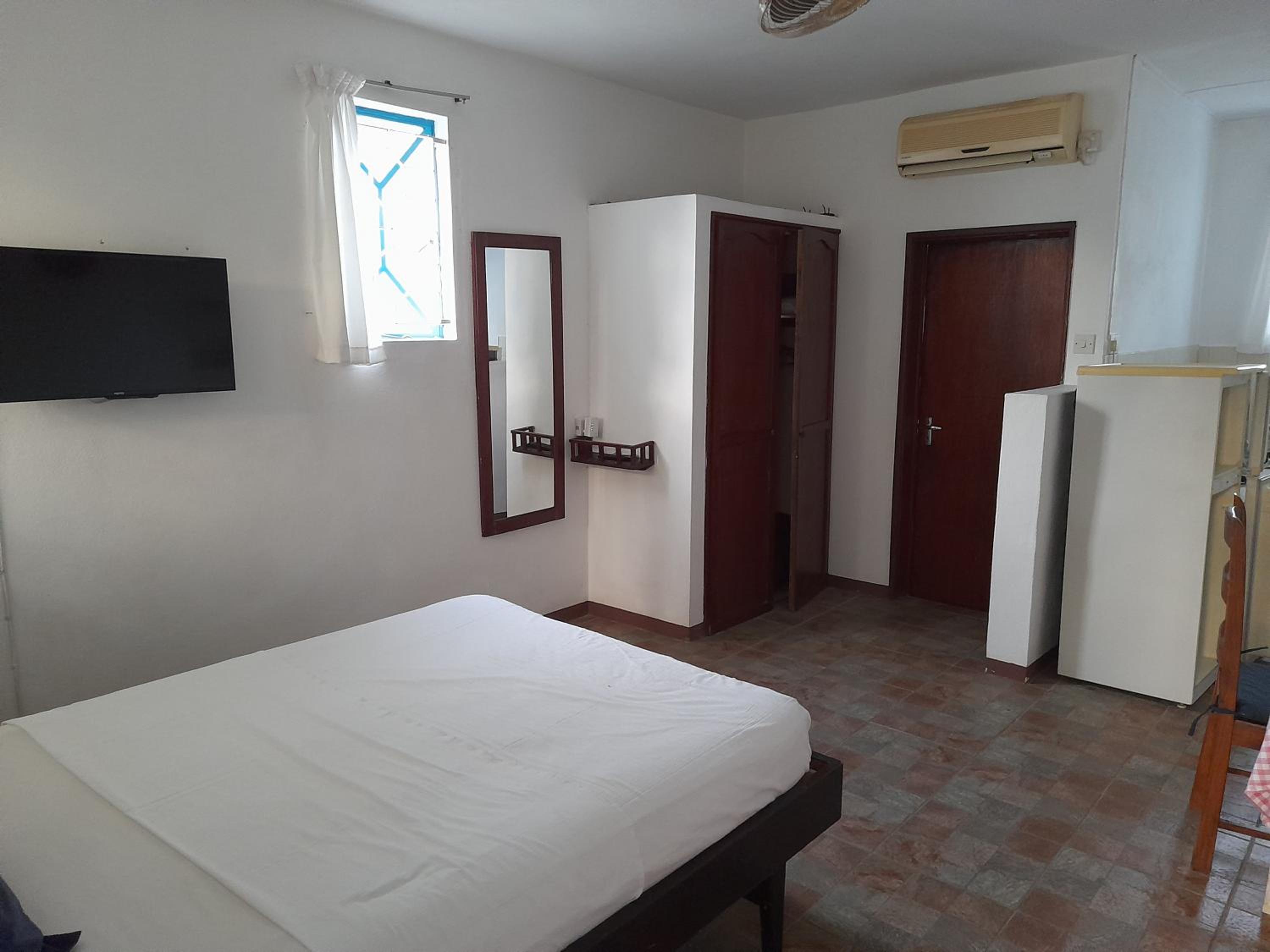 Economy Double Room photo 2
