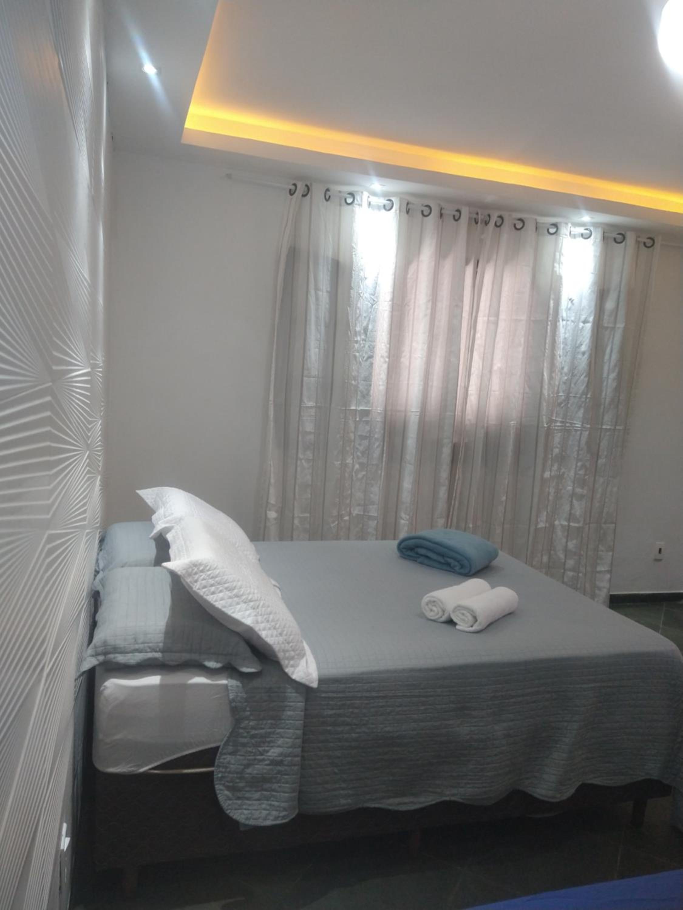 Family Room with Private Bathroom - Photo 15