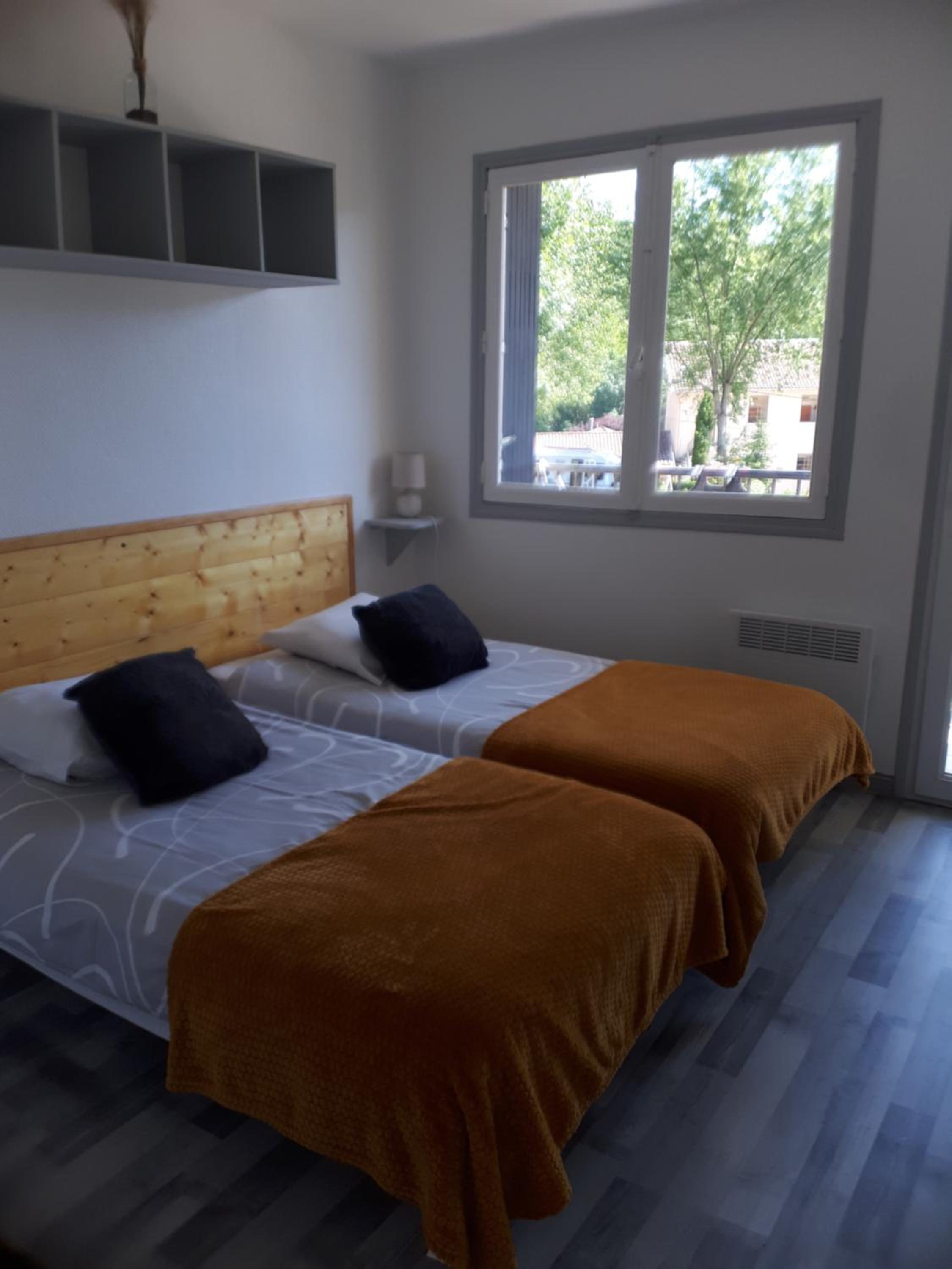 Twin Room with Balcony photo 2