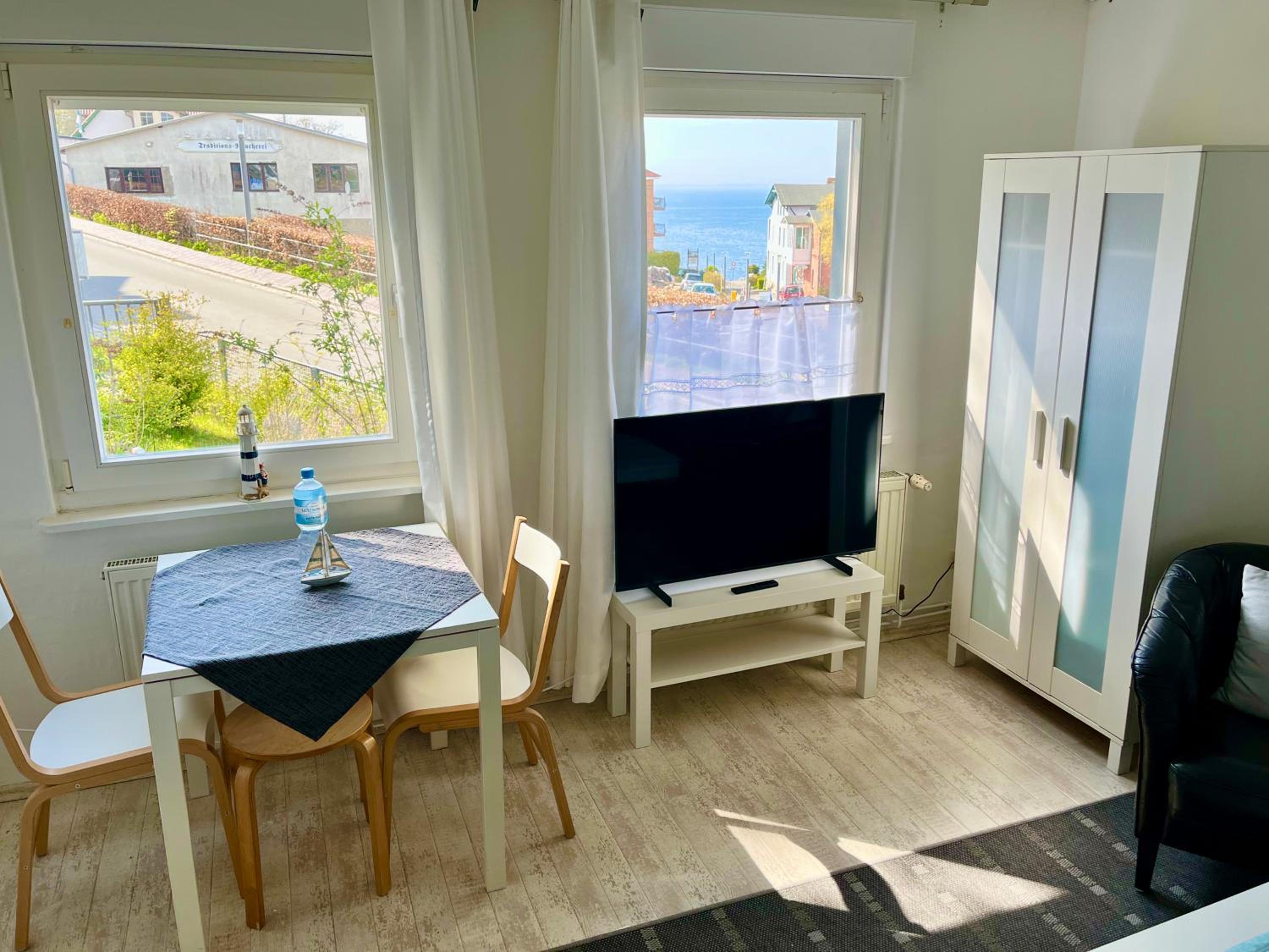 Apartment with Sea View photo 3