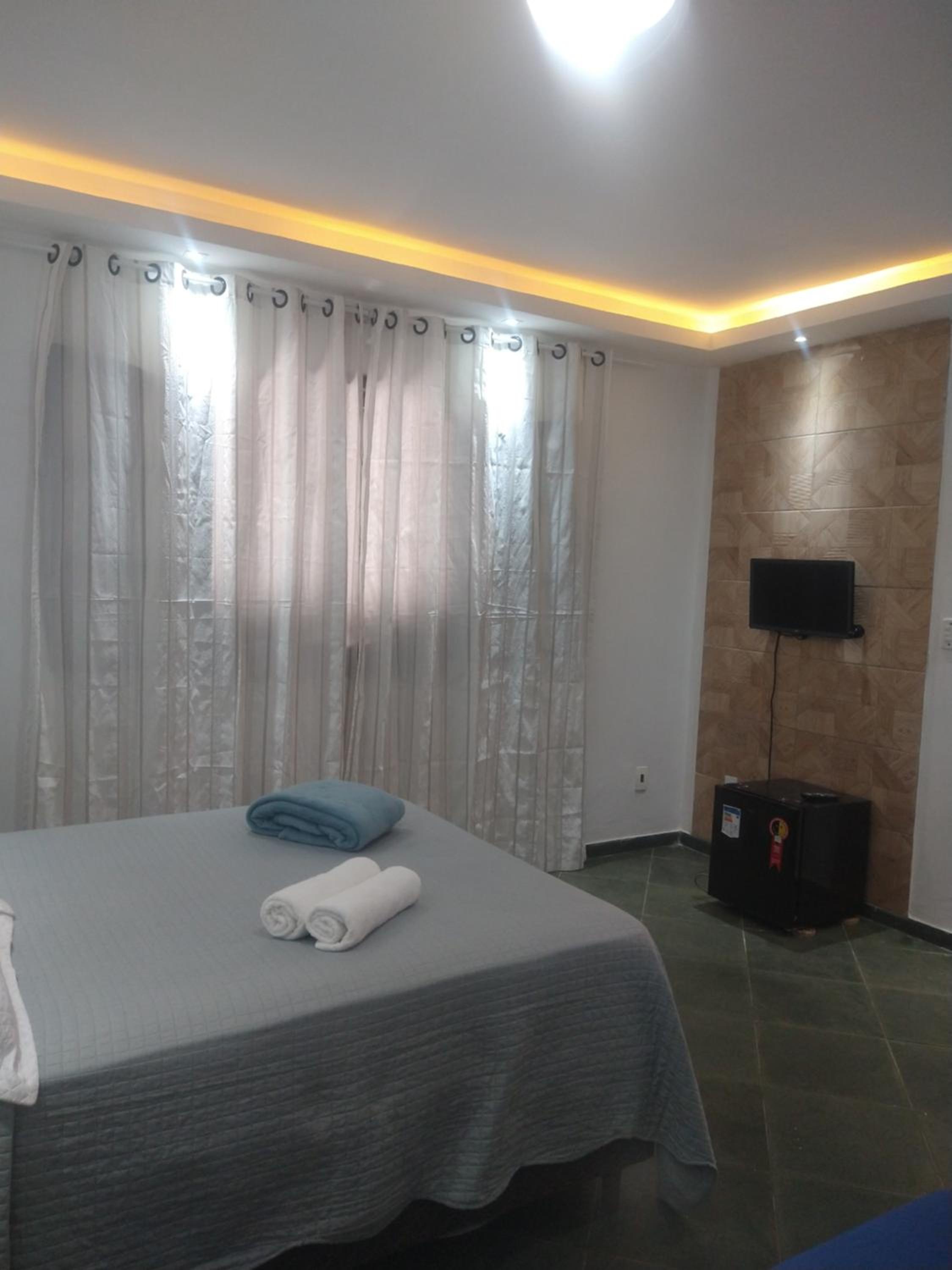 Family Room with Private Bathroom - Photo 13