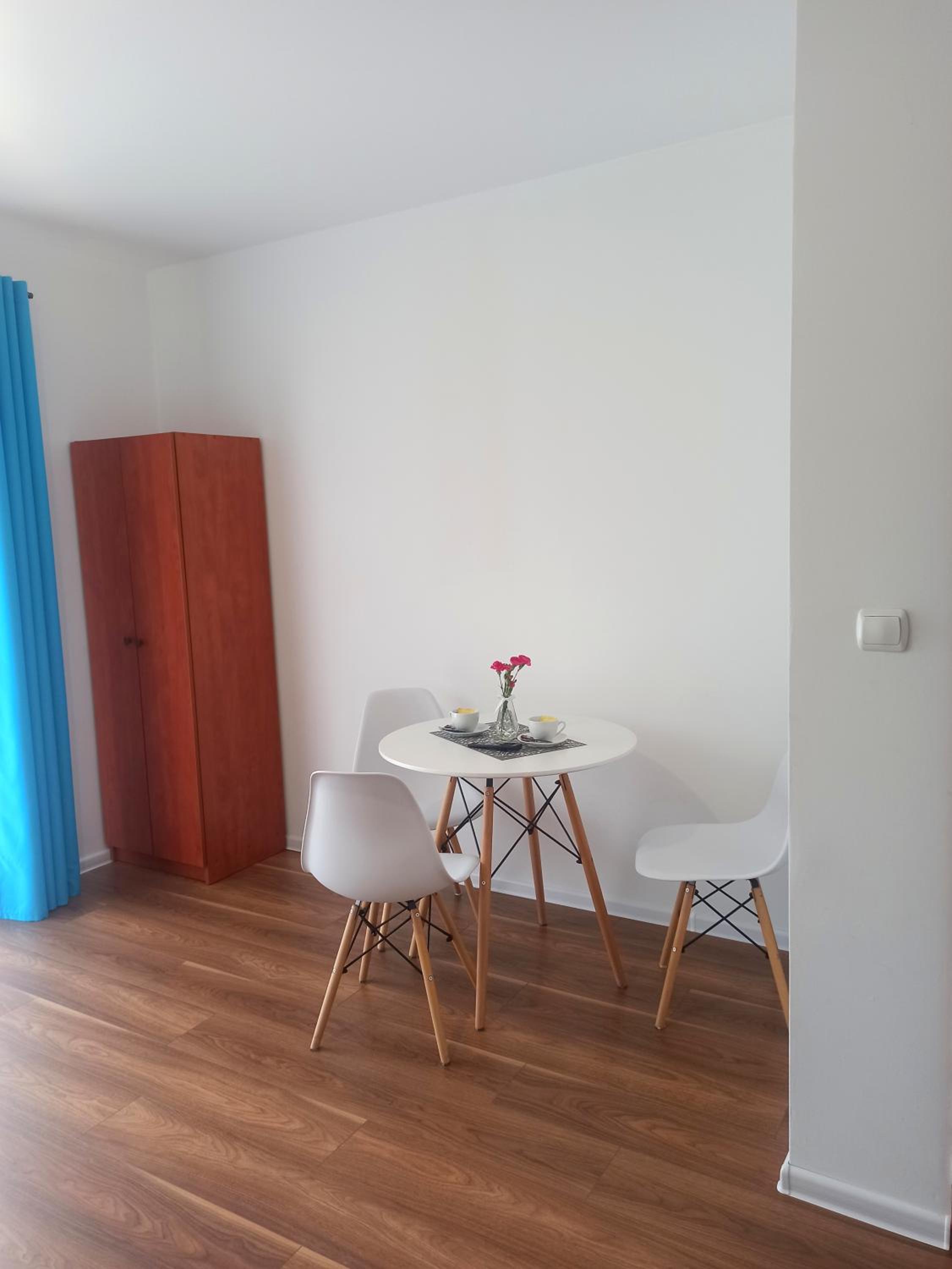 Double Room with Balcony - Photo 5