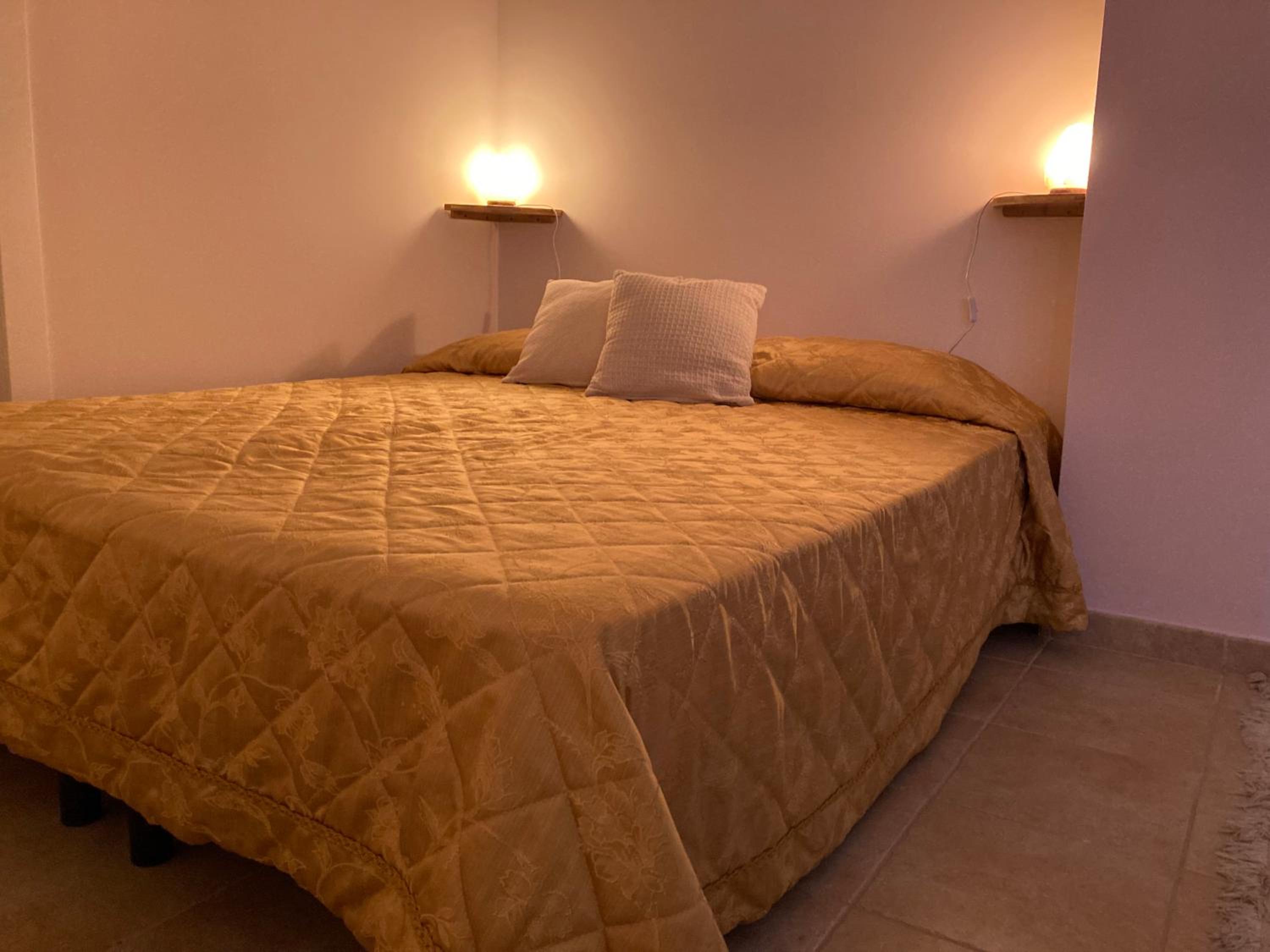 One-Bedroom House photo 1