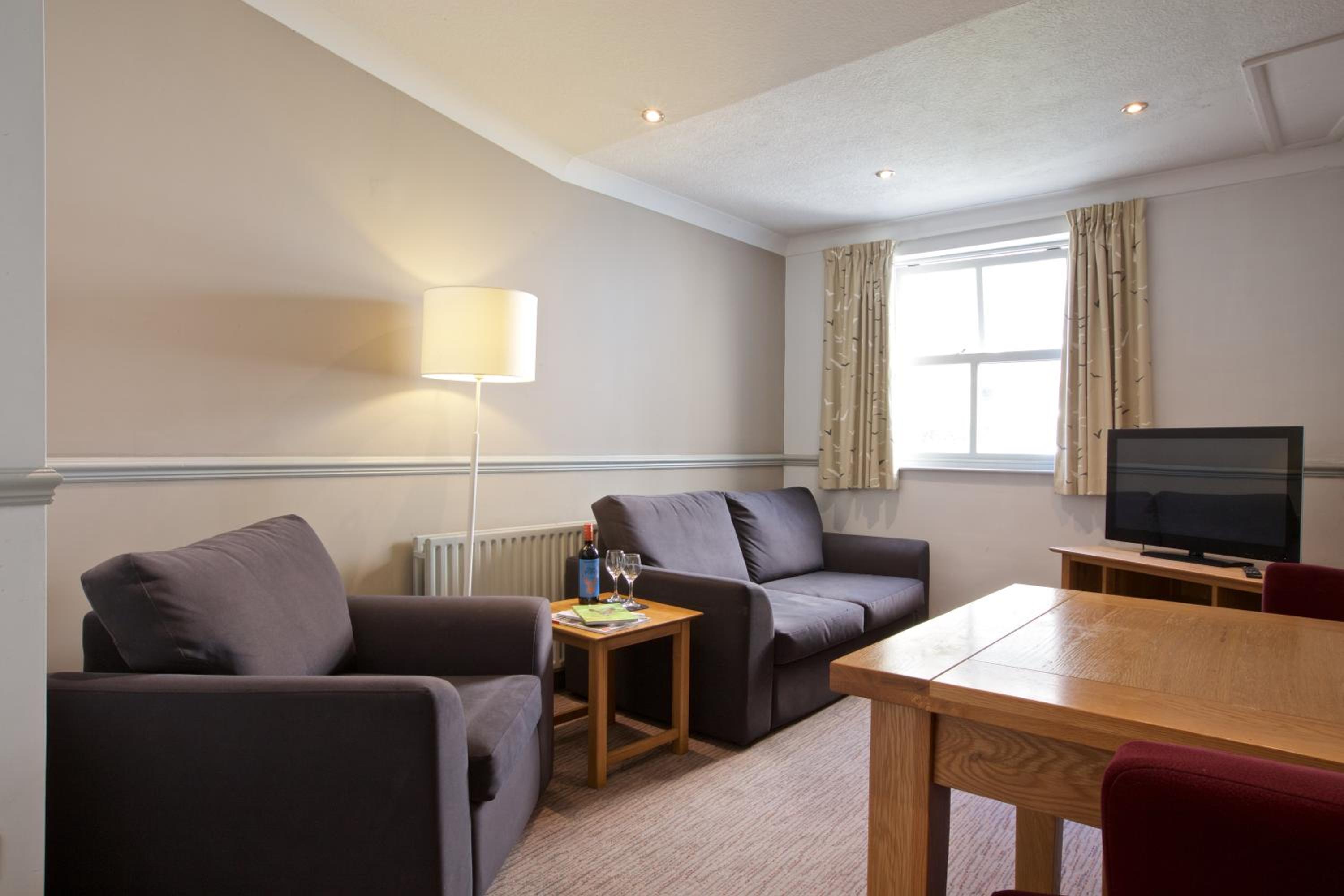 Deluxe Apartment