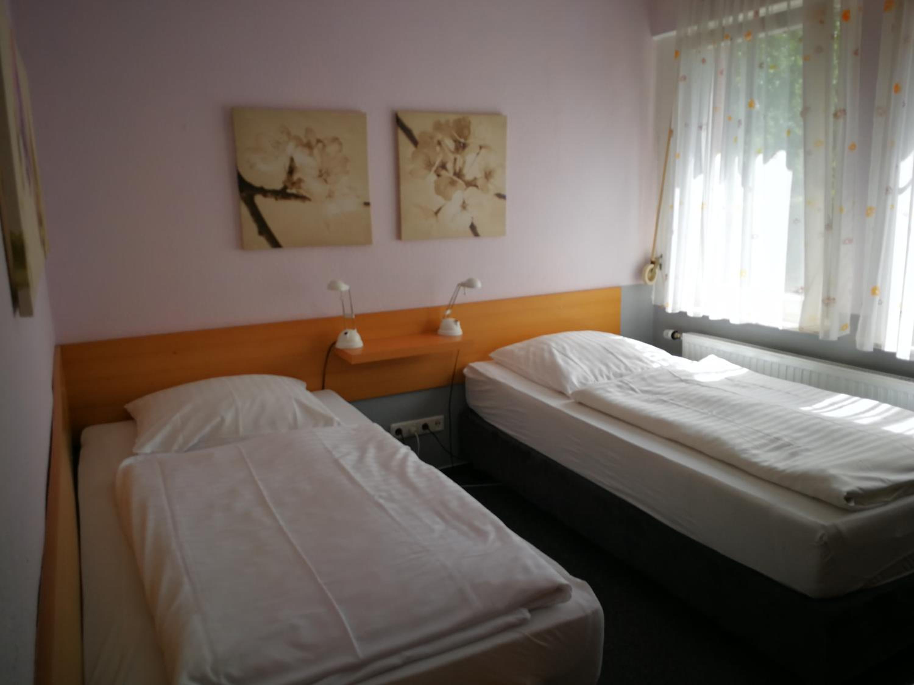 Budget Double or Twin Room - Photo 2