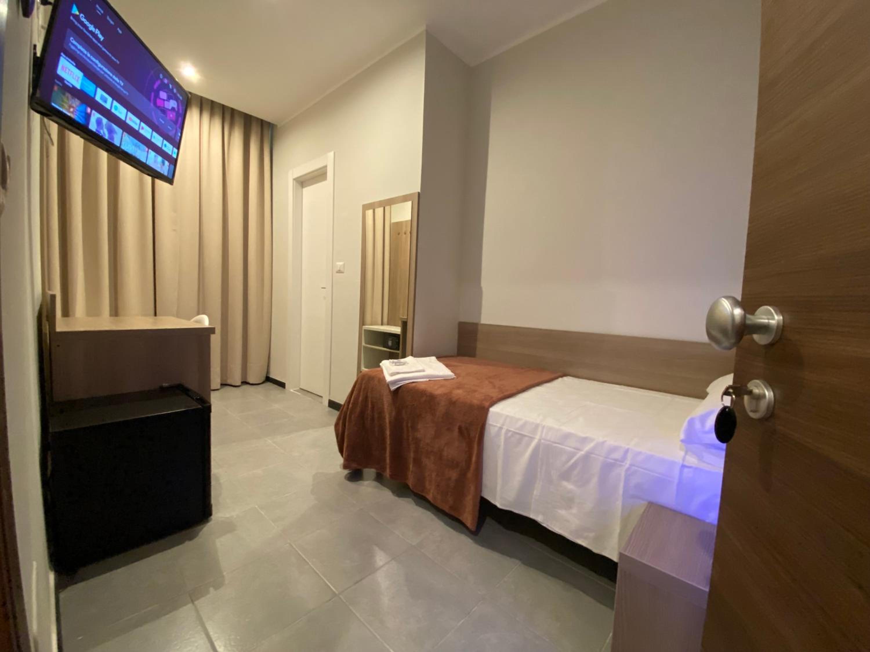 Economy Single Room