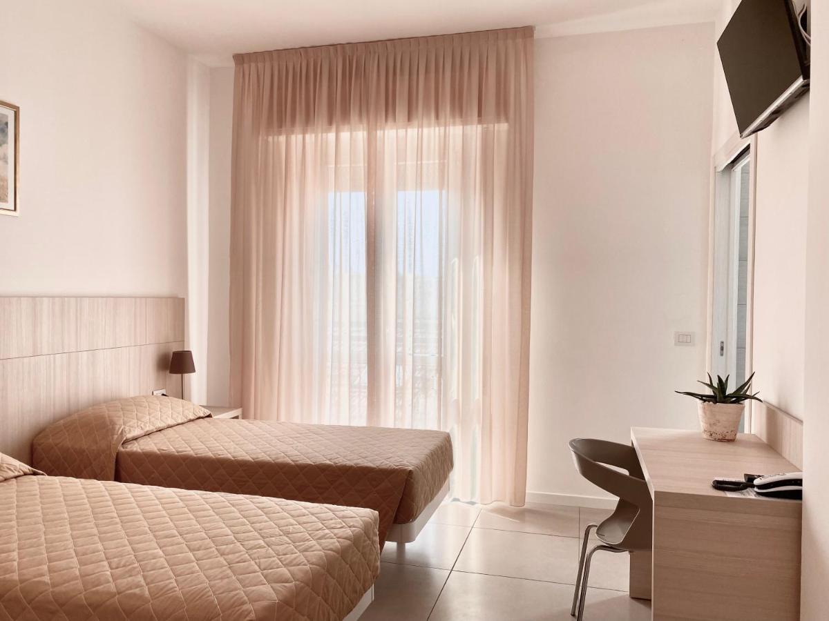 Budget Double Room photo 1