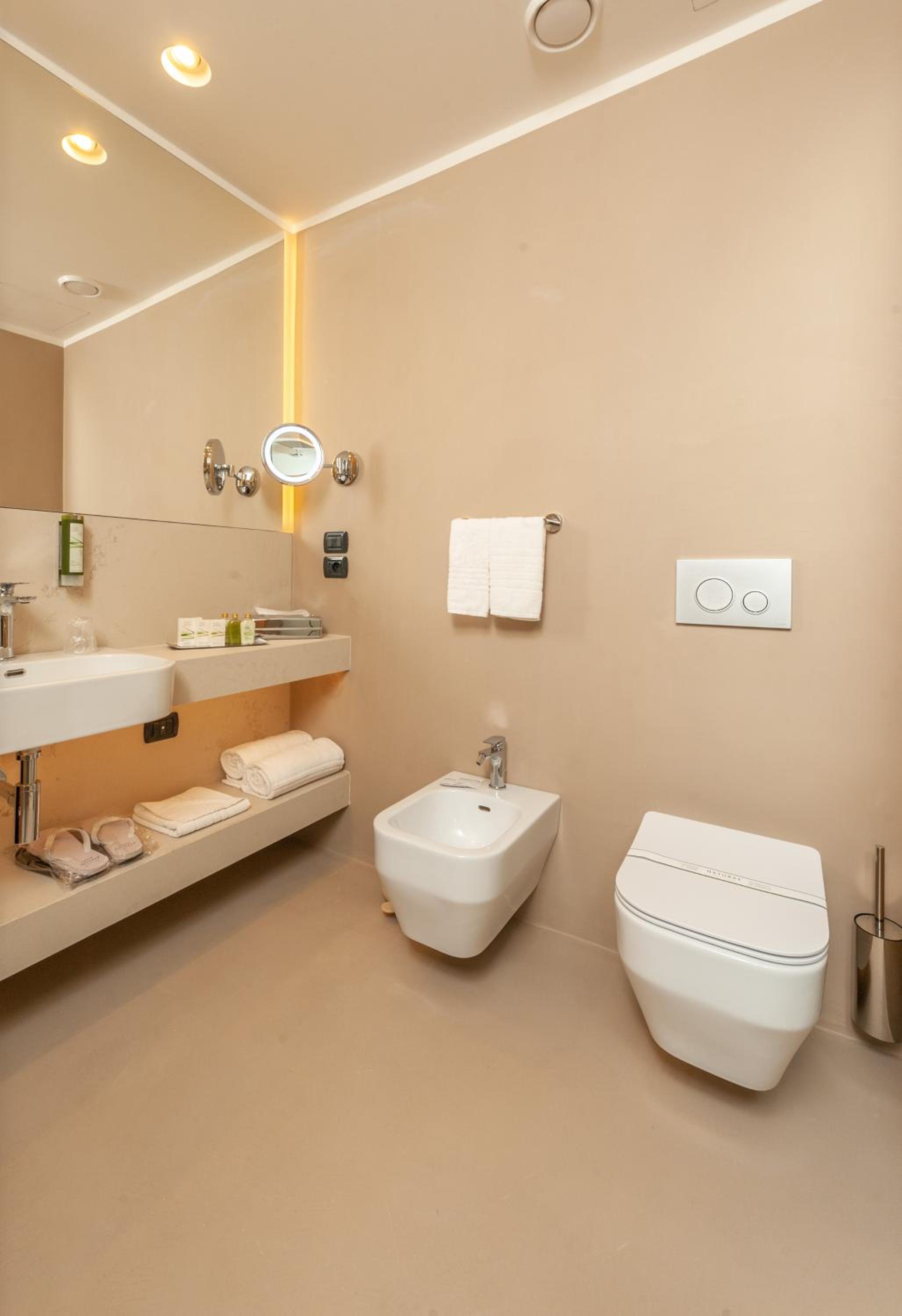 Family Junior Suite - Photo 6