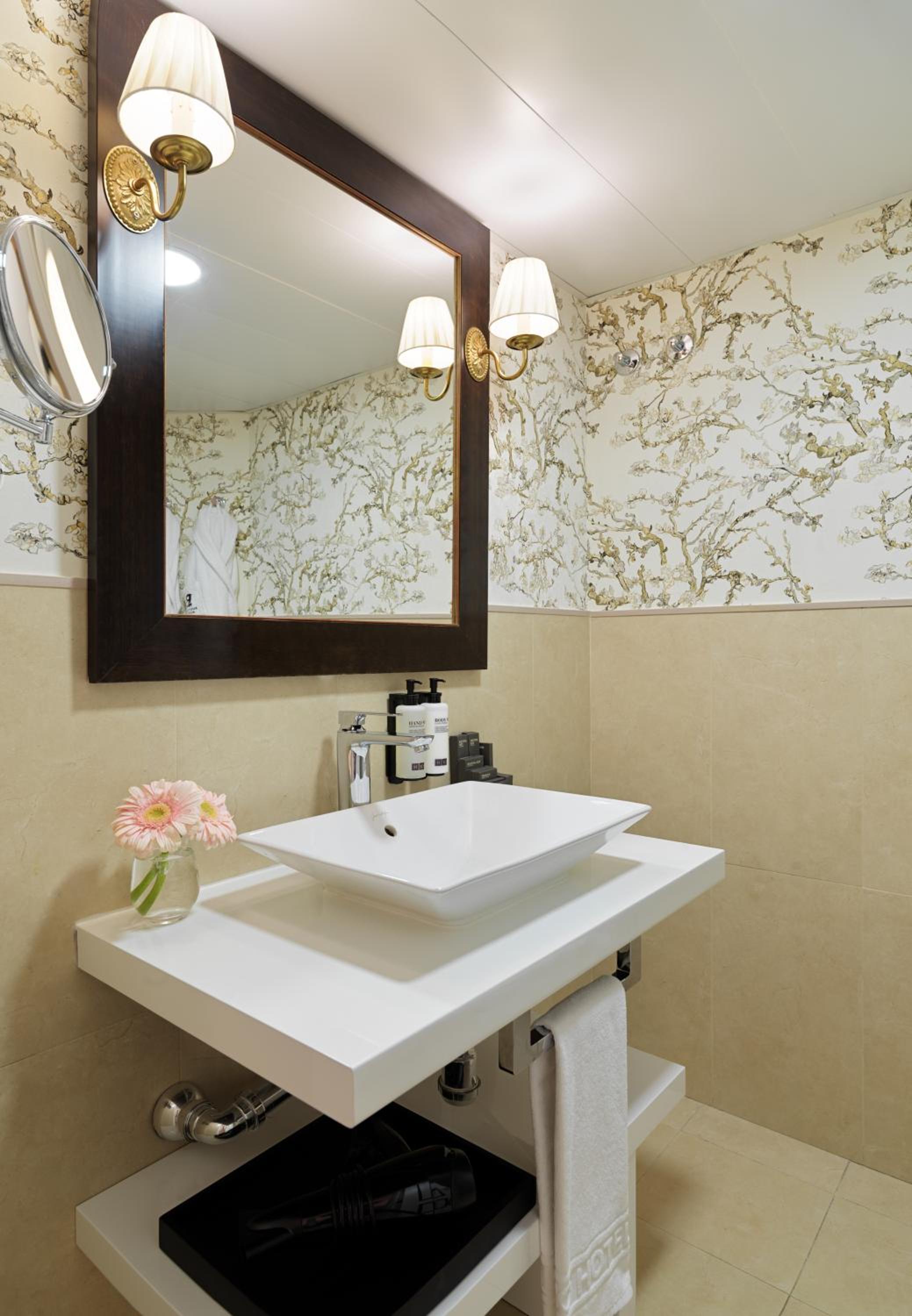 Double or Twin Room photo 2