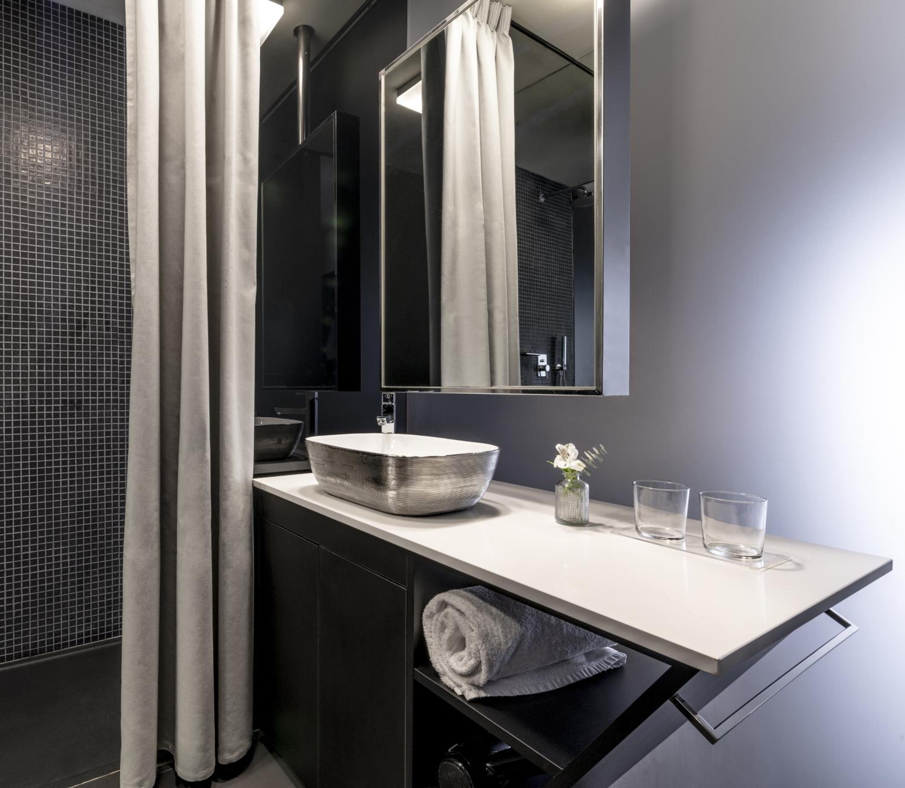 Executive Double Room - Photo 7