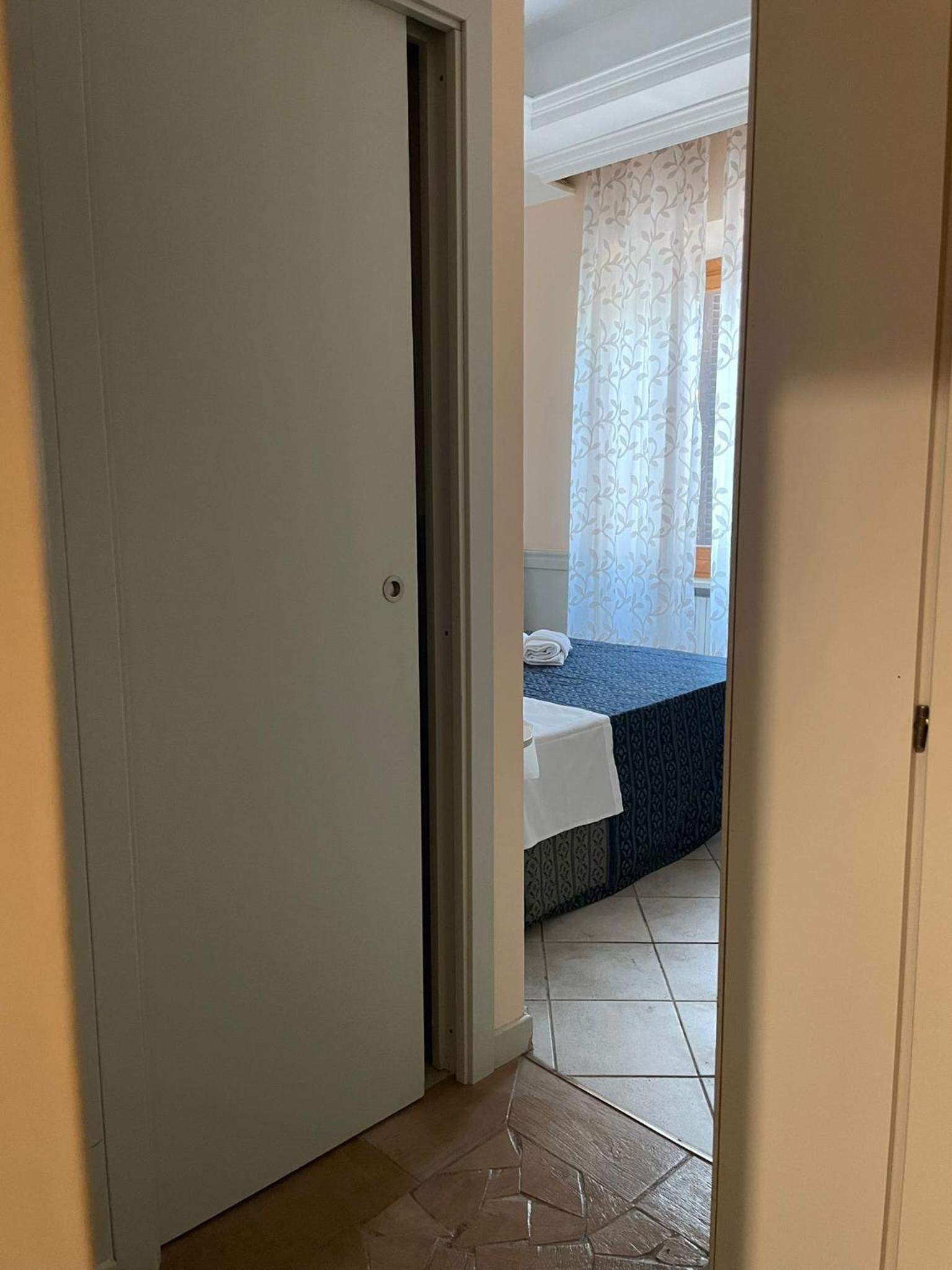 Deluxe Double or Twin Room photo 1