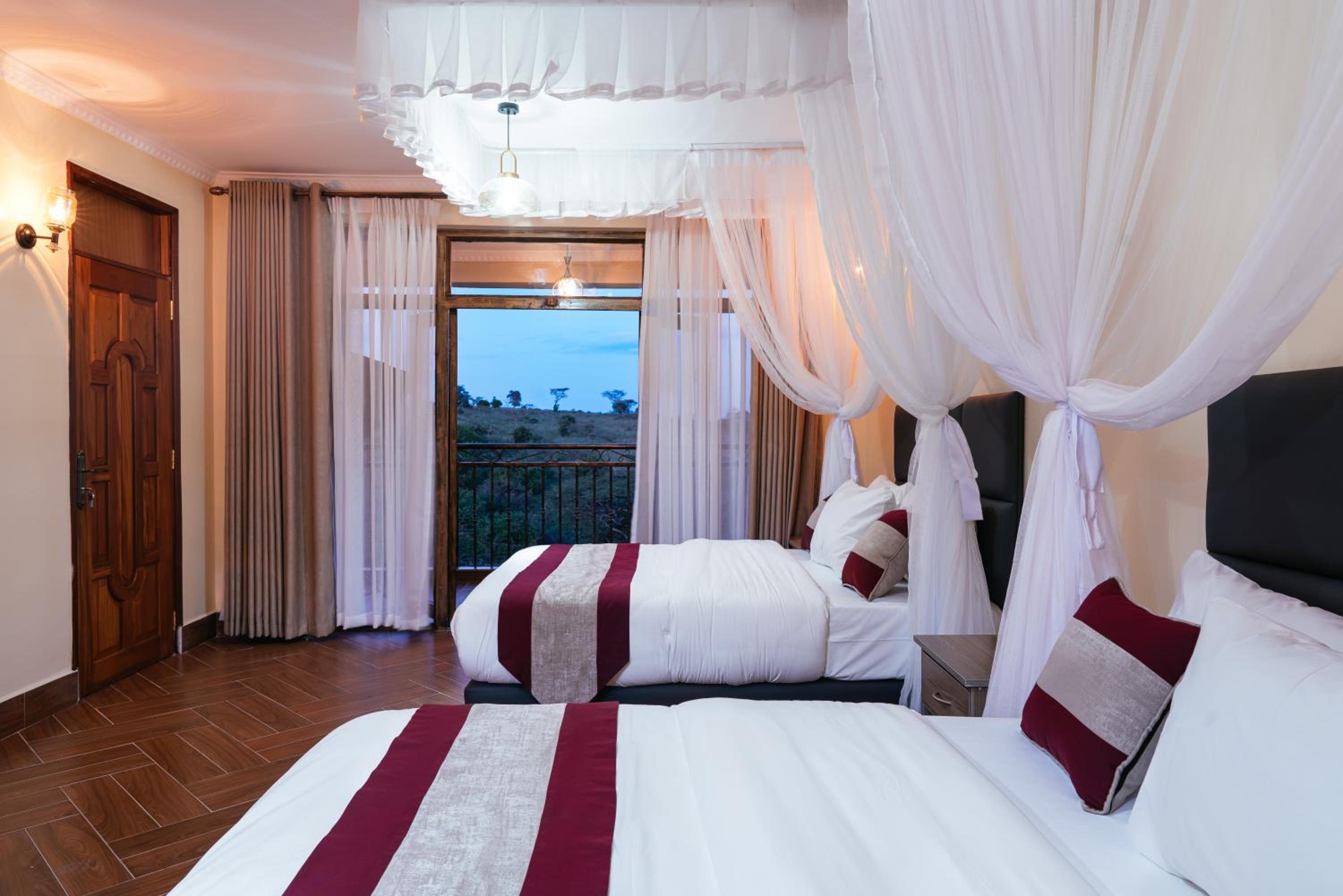 Deluxe Double Room - Photo 3