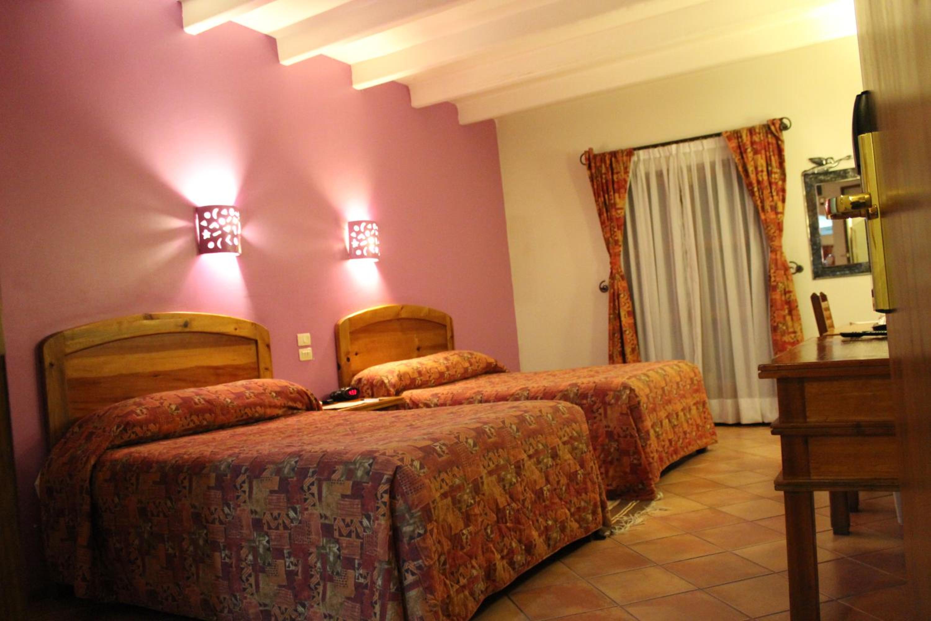 Standard Twin Room photo 1