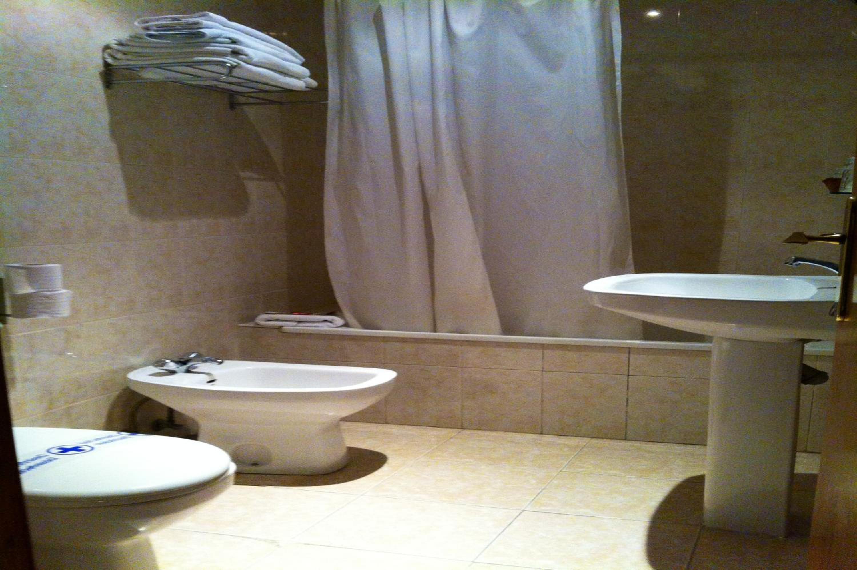 Triple Room - Photo 2