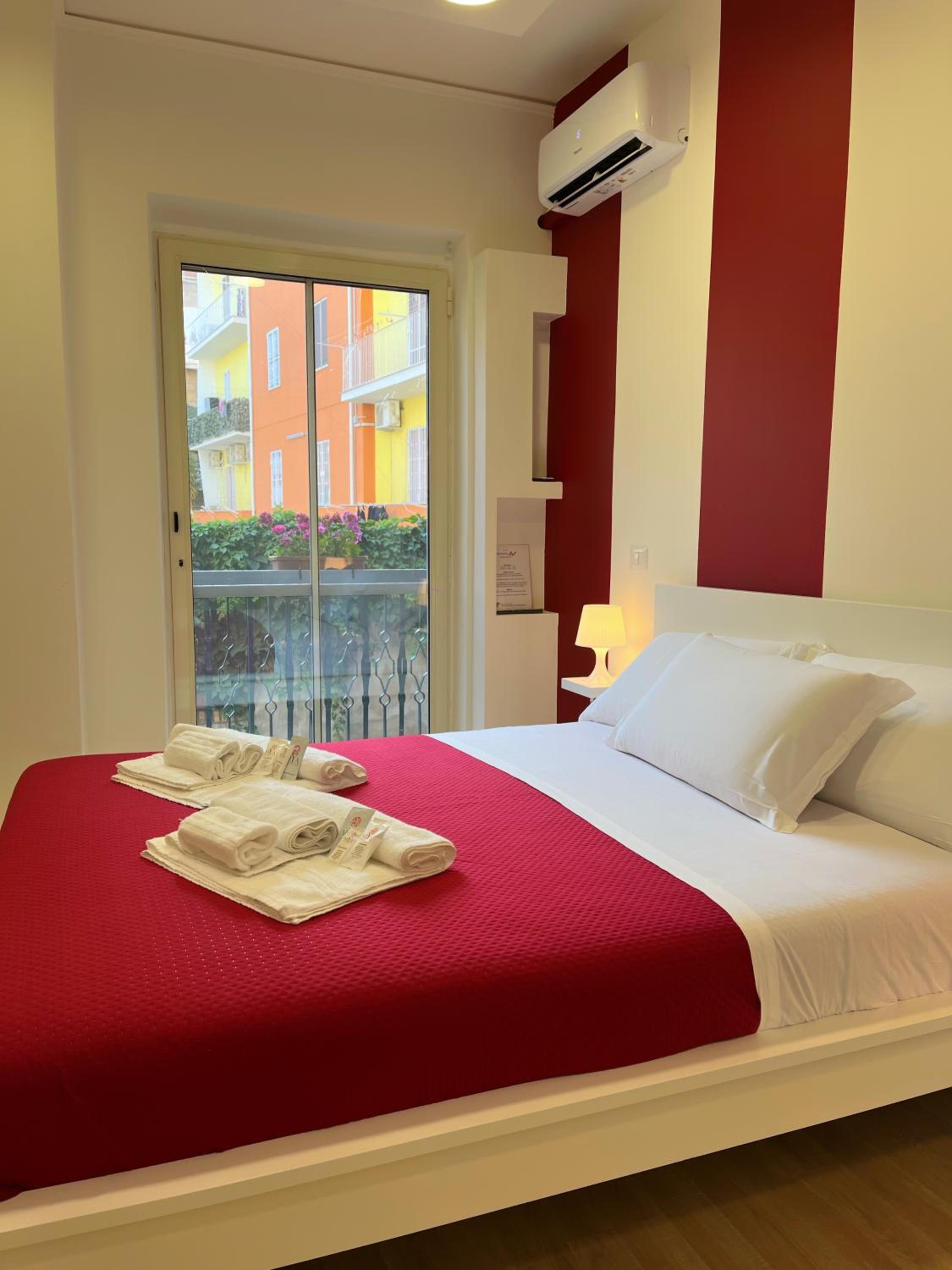 Deluxe Double Room with Balcony photo 1