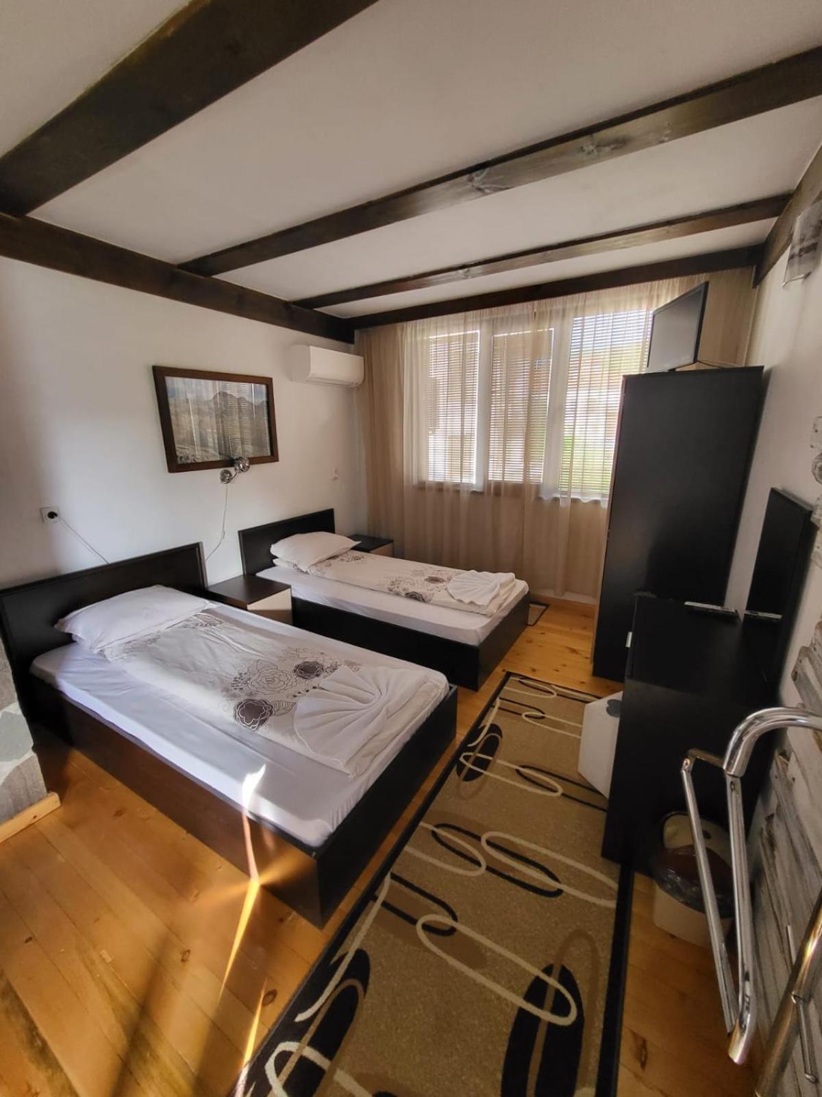 Deluxe Double or Twin Room with Balcony photo 2