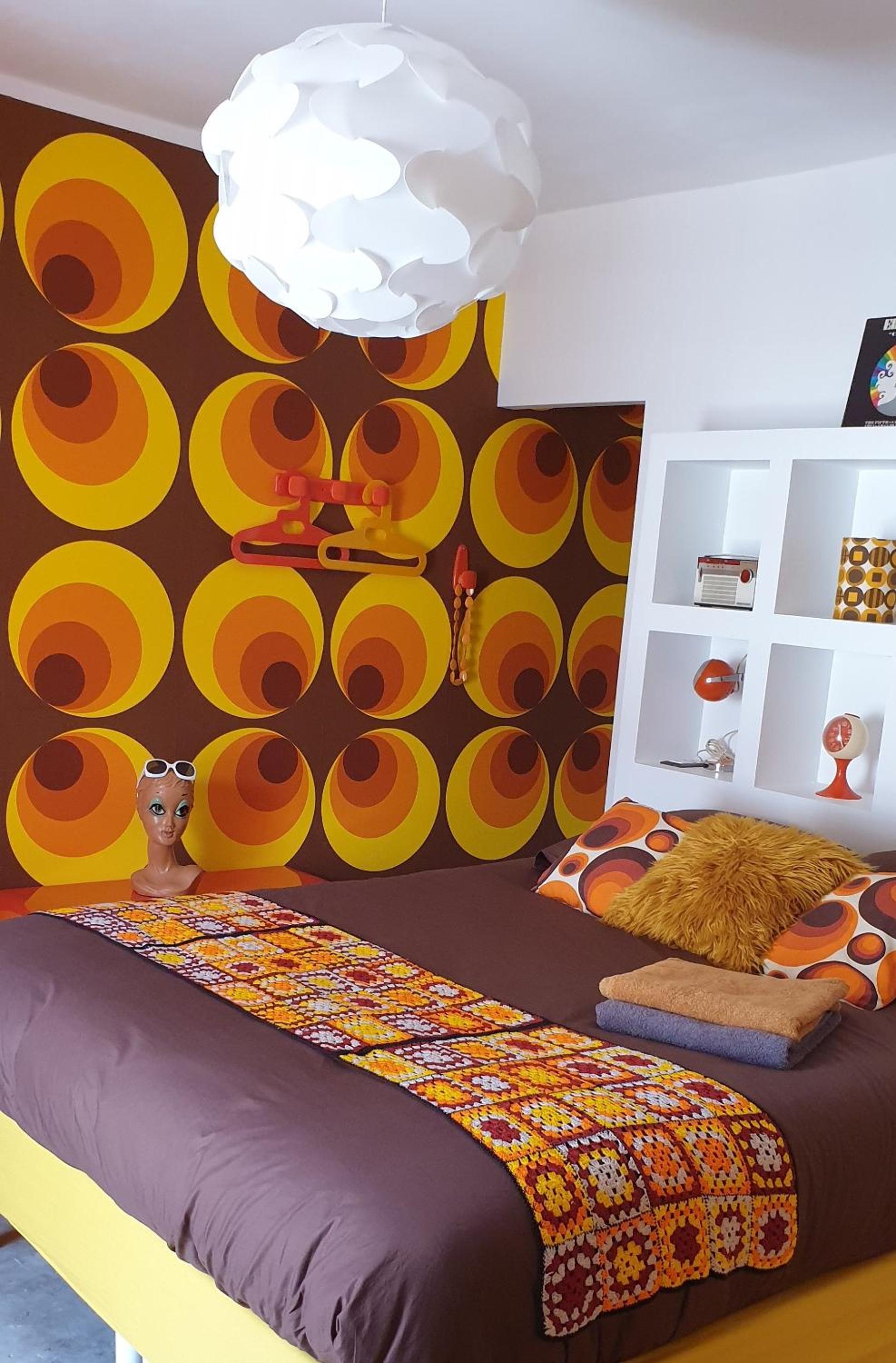 Queen Room photo 2