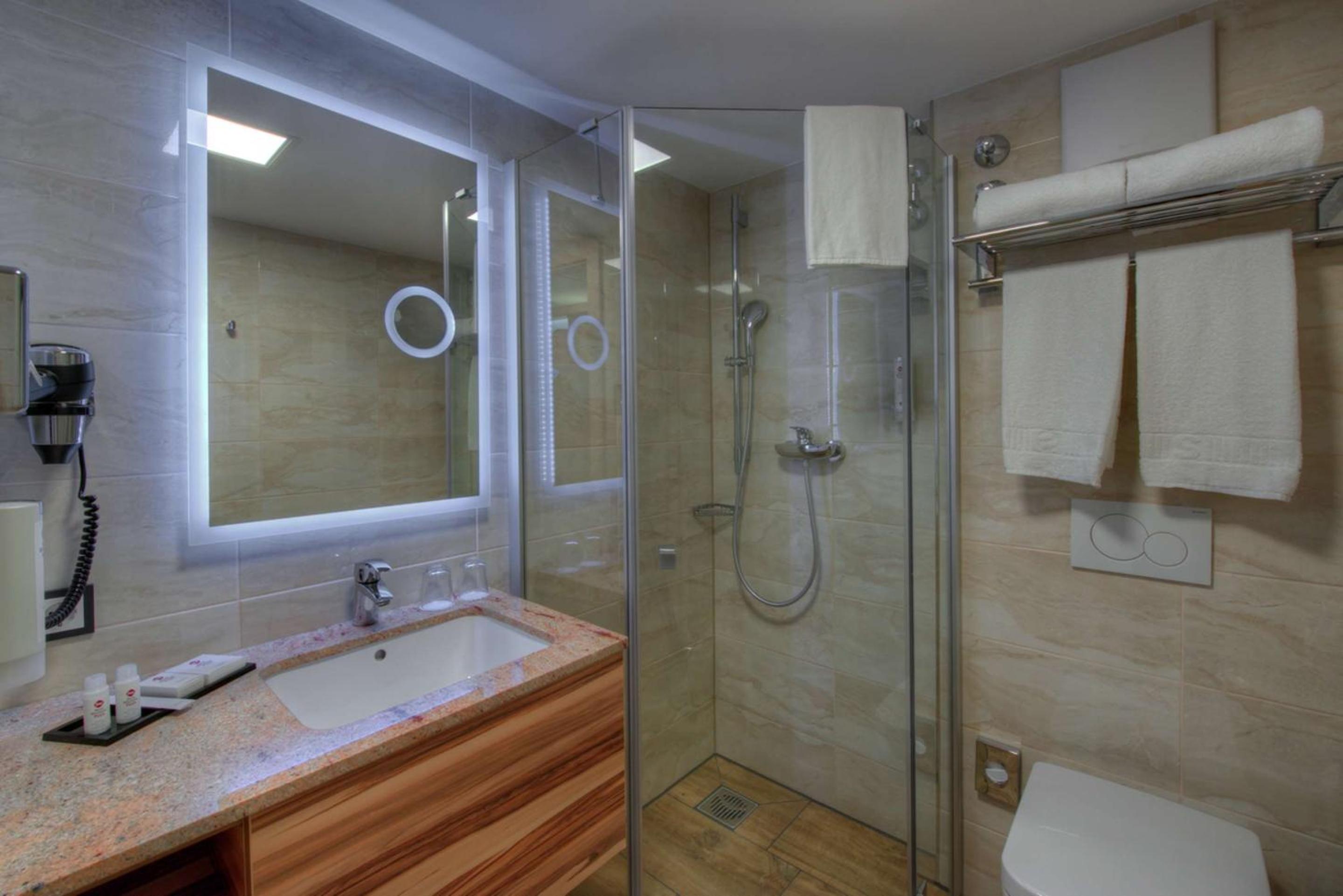 Superior Twin Room photo 3