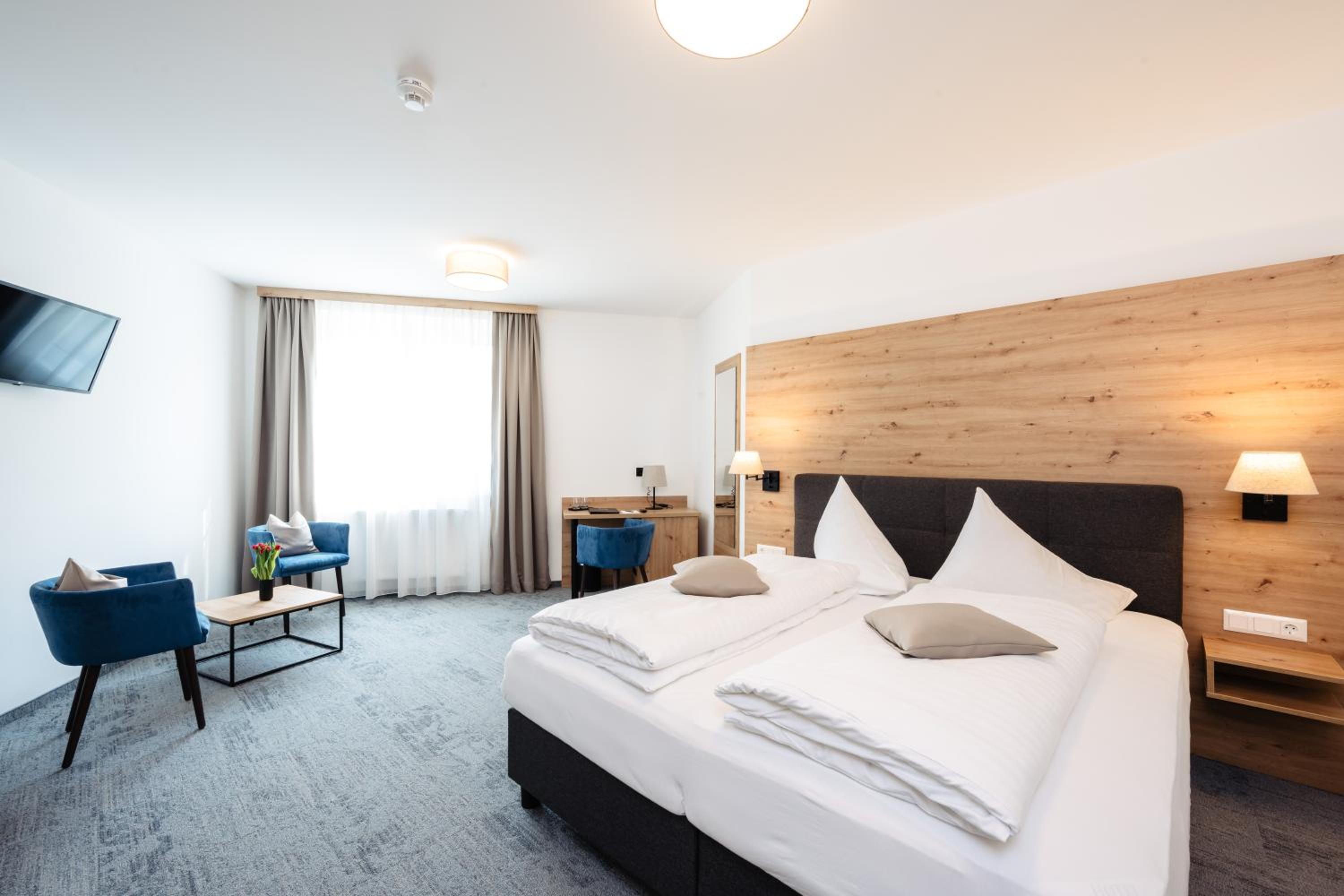 Deluxe Double Room - Photo 1