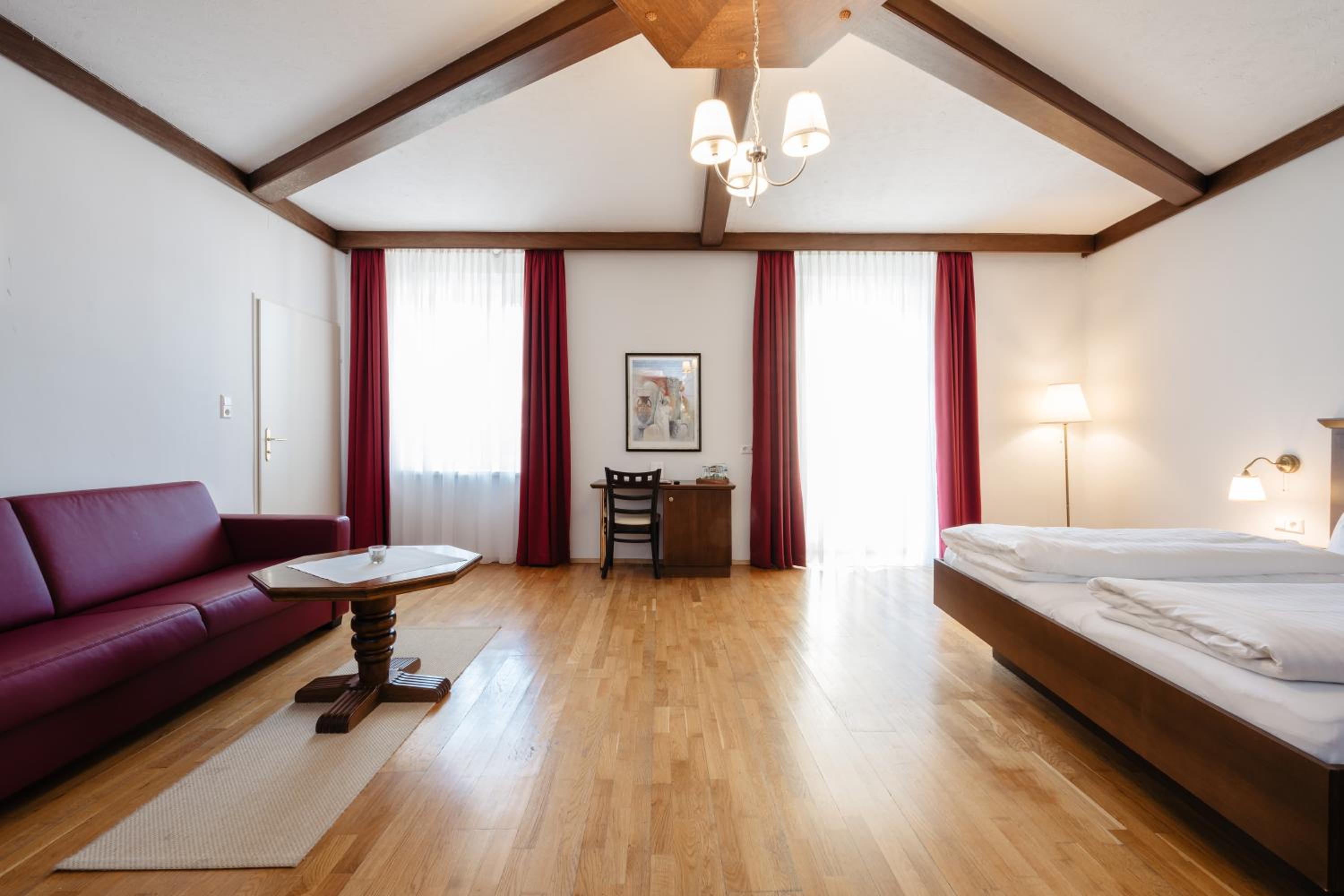 Deluxe Quadruple Room - Photo 3