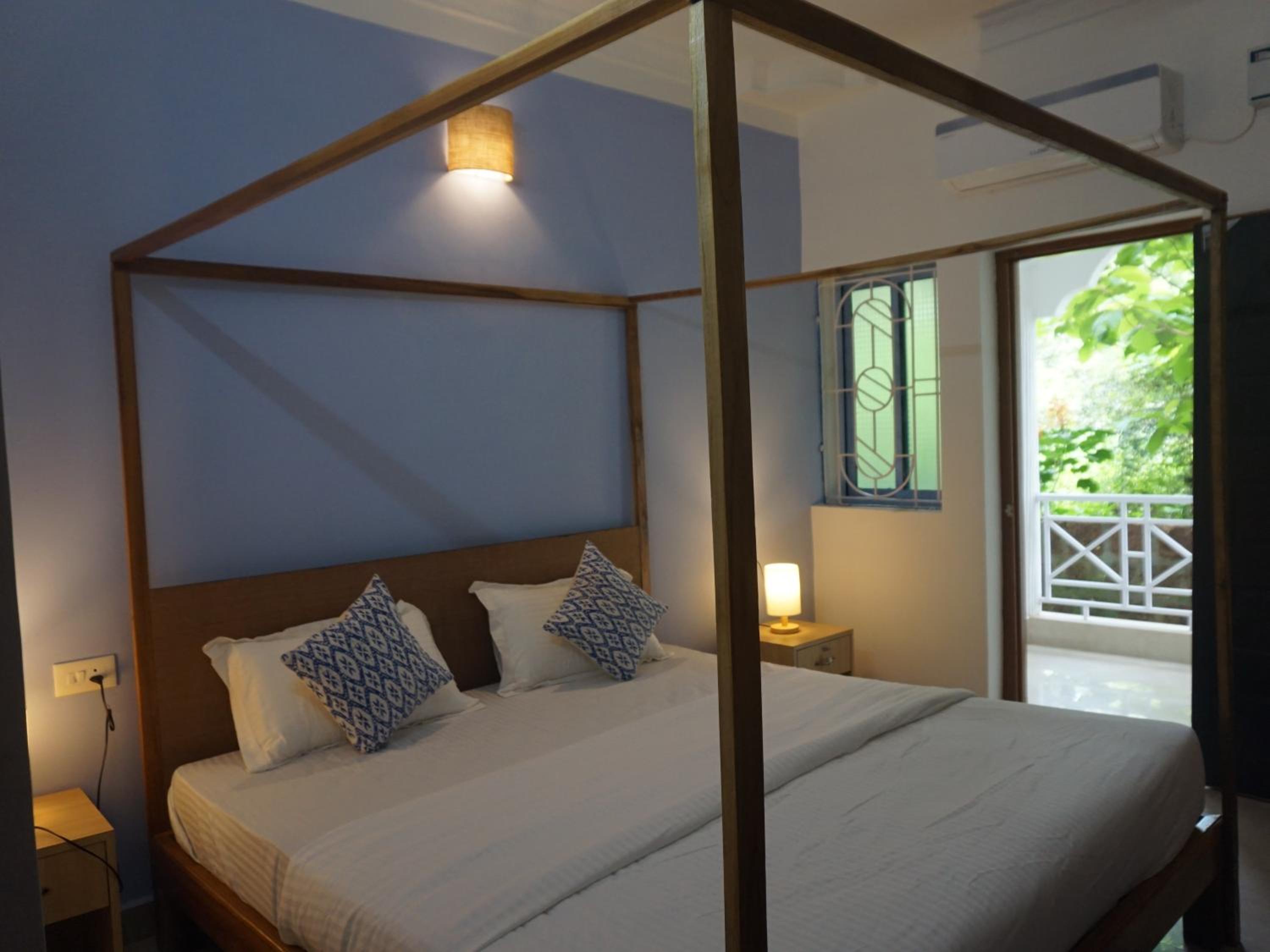 Deluxe Double Room With Balcony