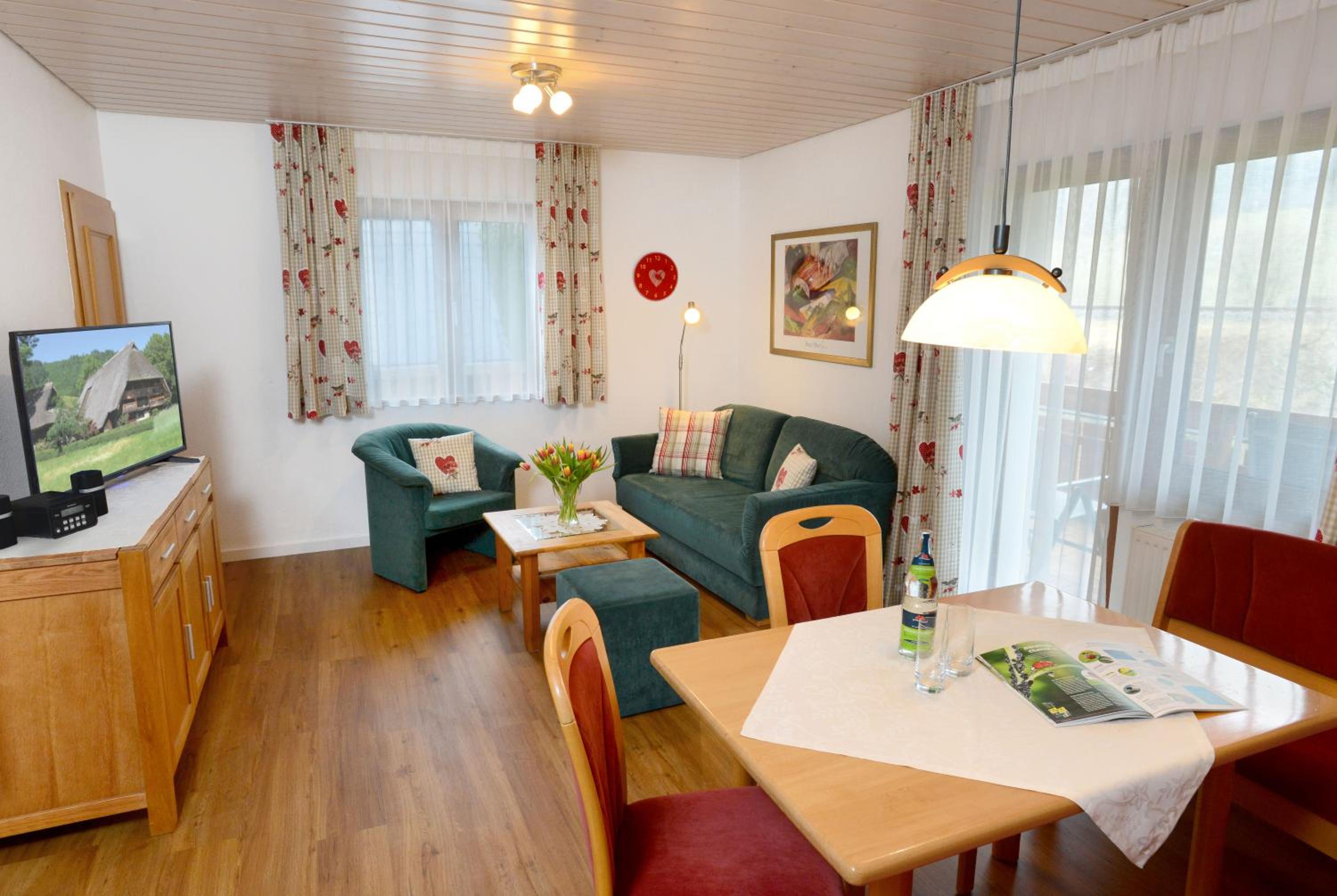 Apartment with Balcony photo 1
