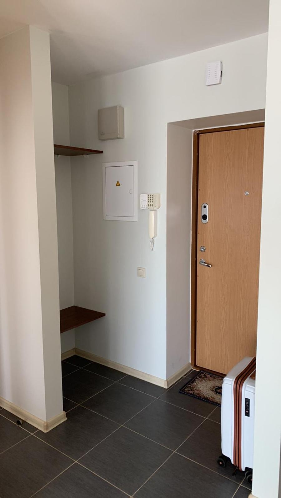 One-Bedroom Apartment - Photo 12