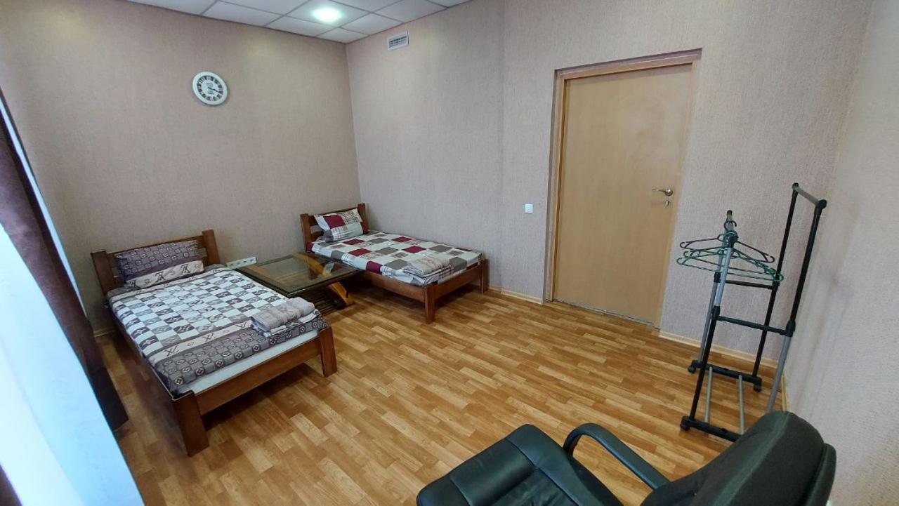 Standard Twin Room with Shared Bathroom photo 3