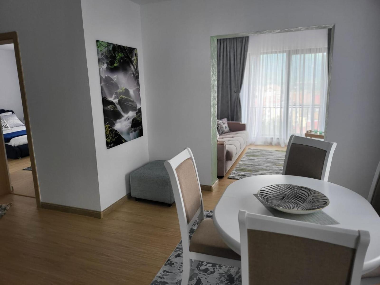 Three-Bedroom Apartment photo 2