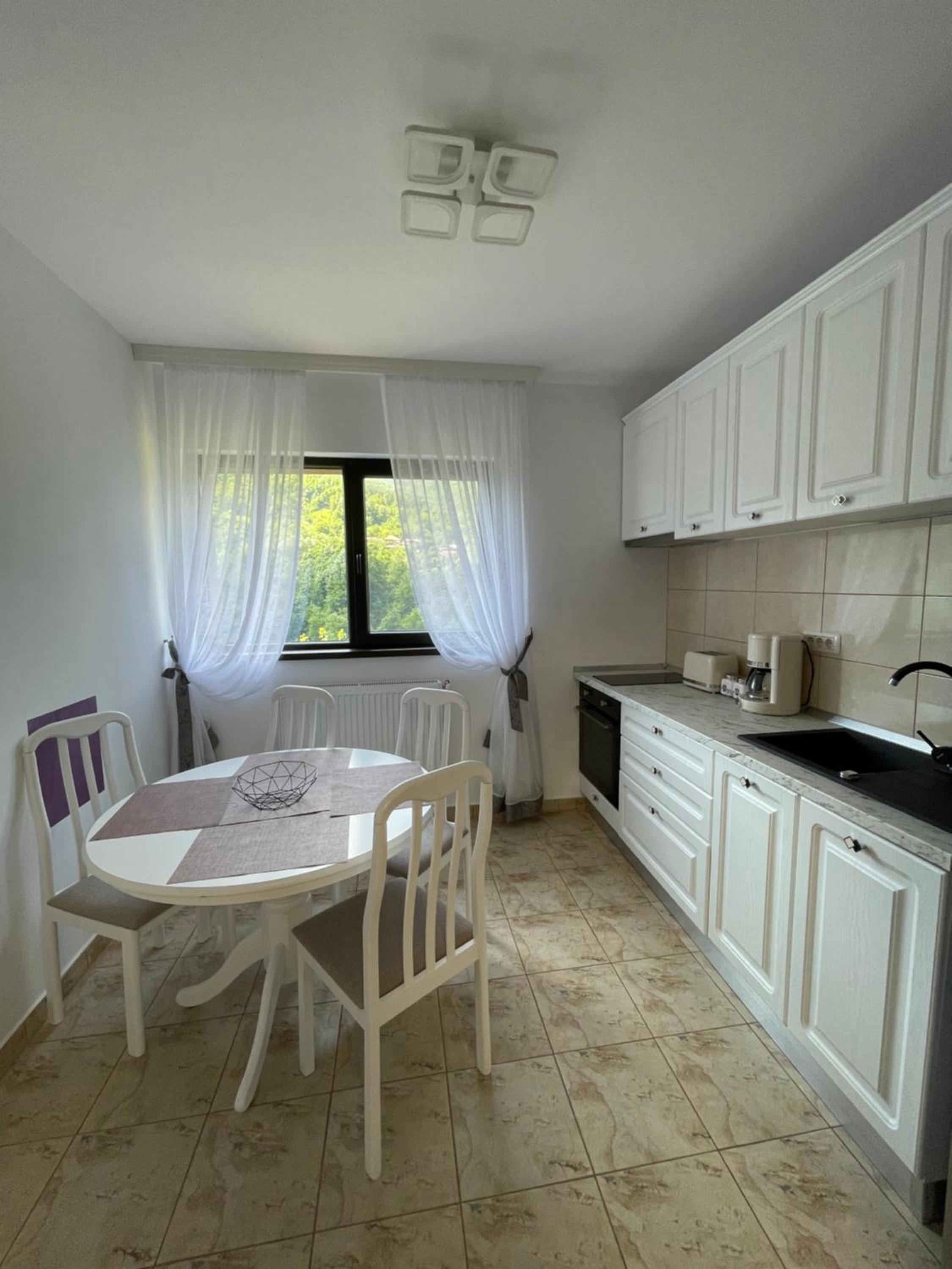 Apartment - Photo 5