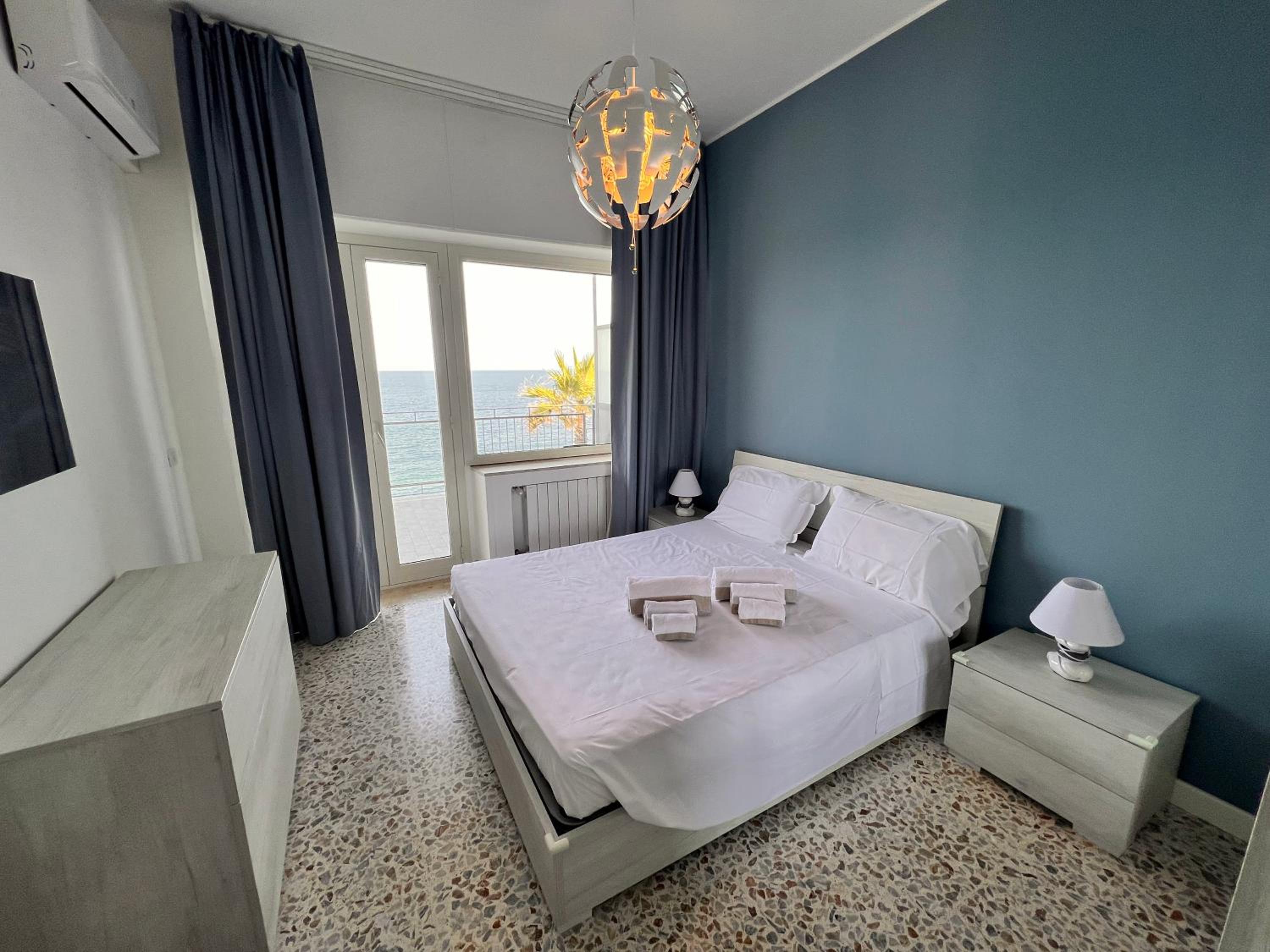 Apartment with Sea View - Photo 1