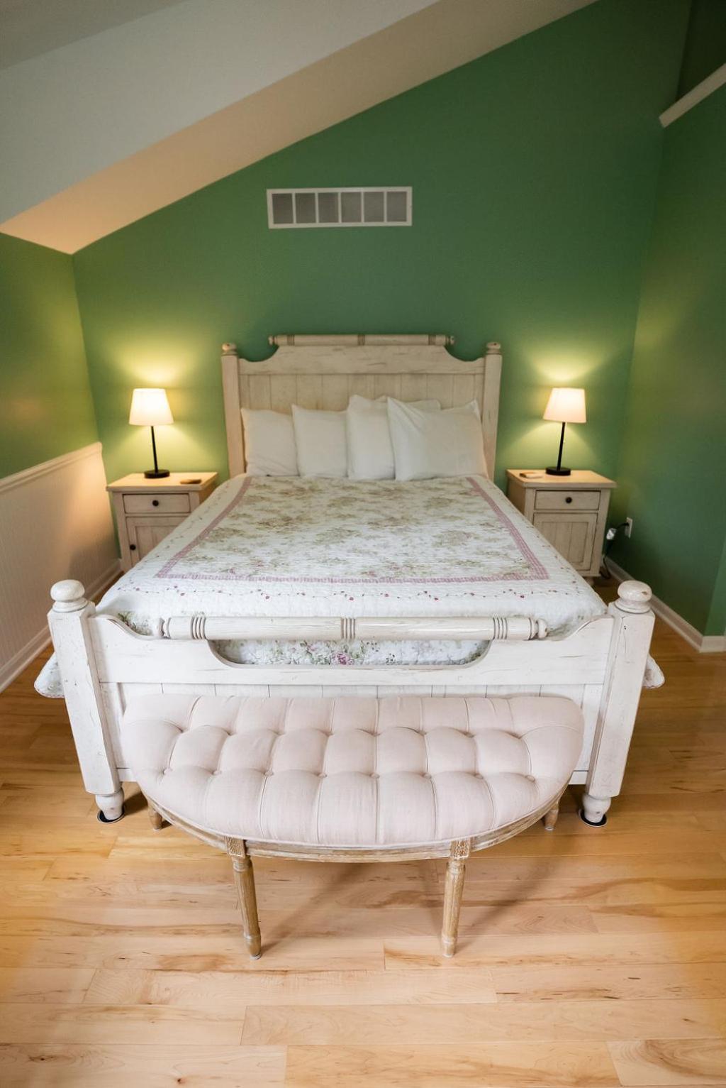 Deluxe Suite with Spa Bath photo 3