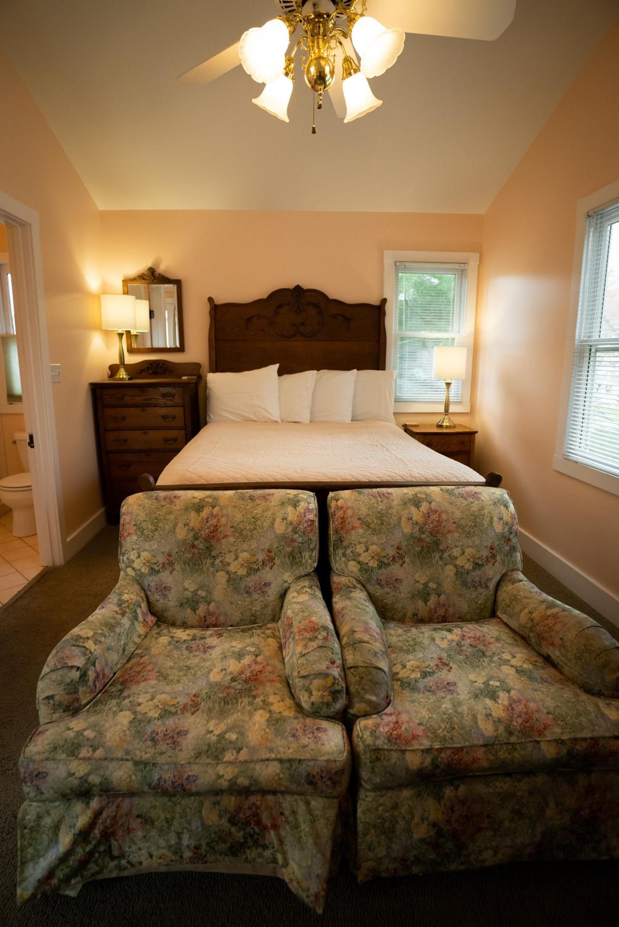 Queen Room with Spa Bath photo 1