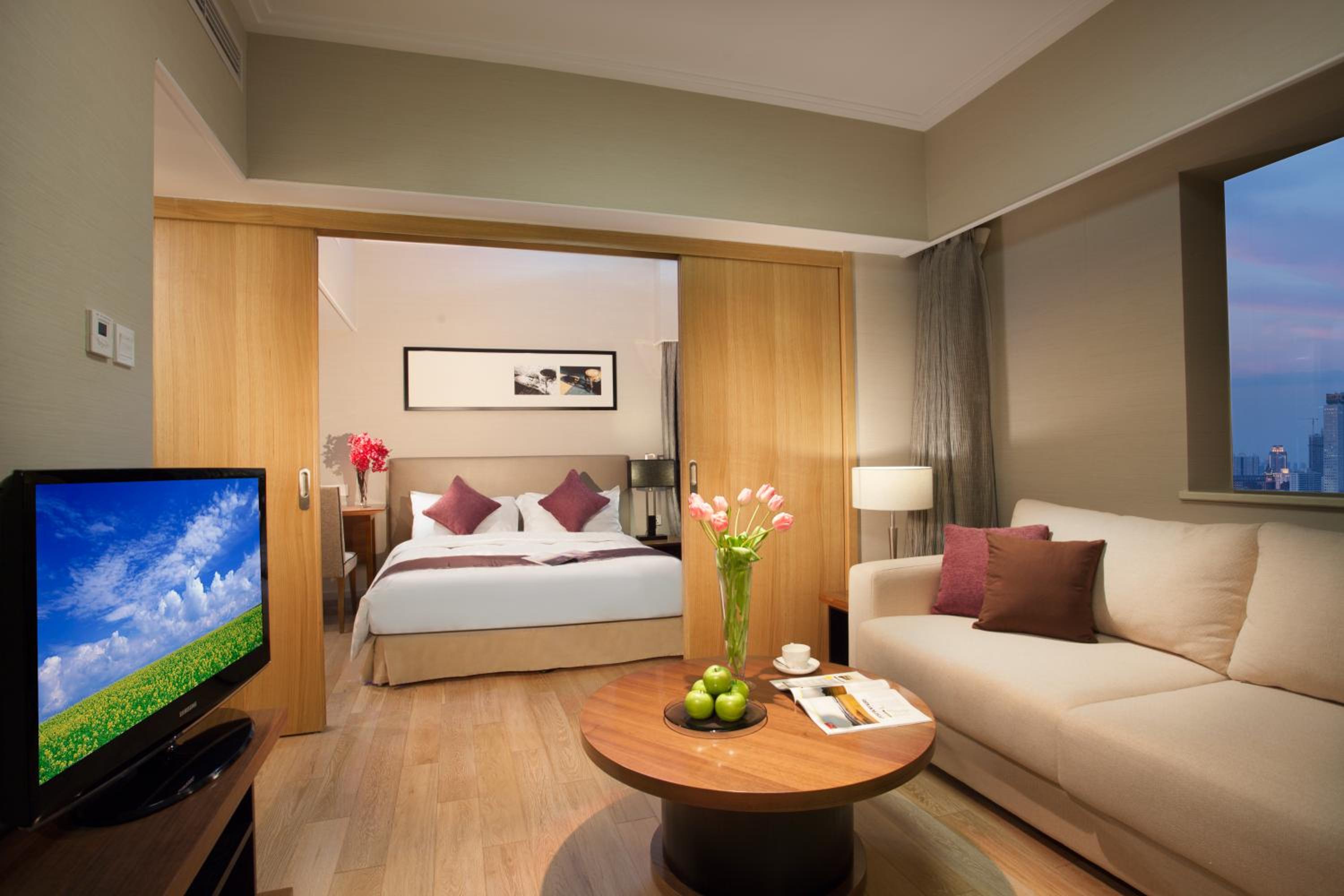 One-Bedroom Deluxe Apartment