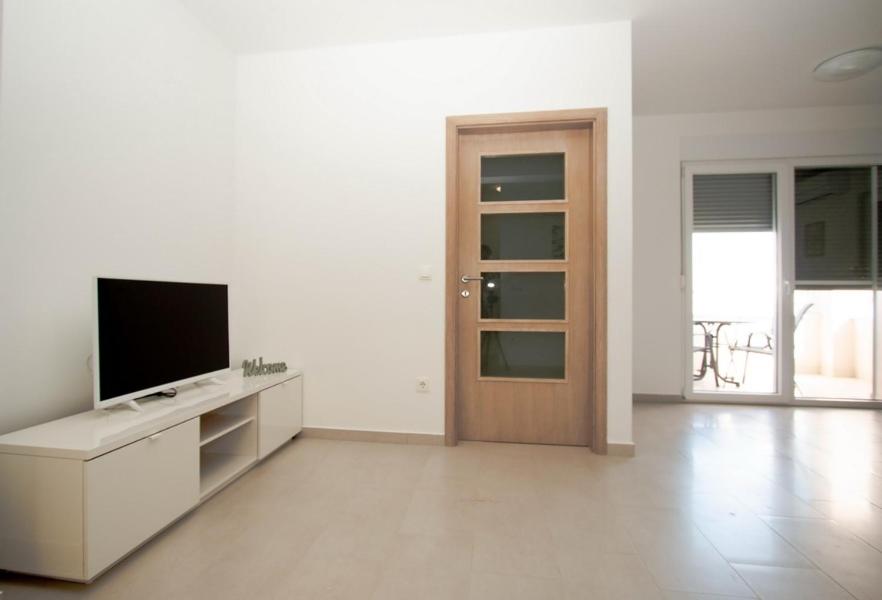 Two-Bedroom Apartment photo 2
