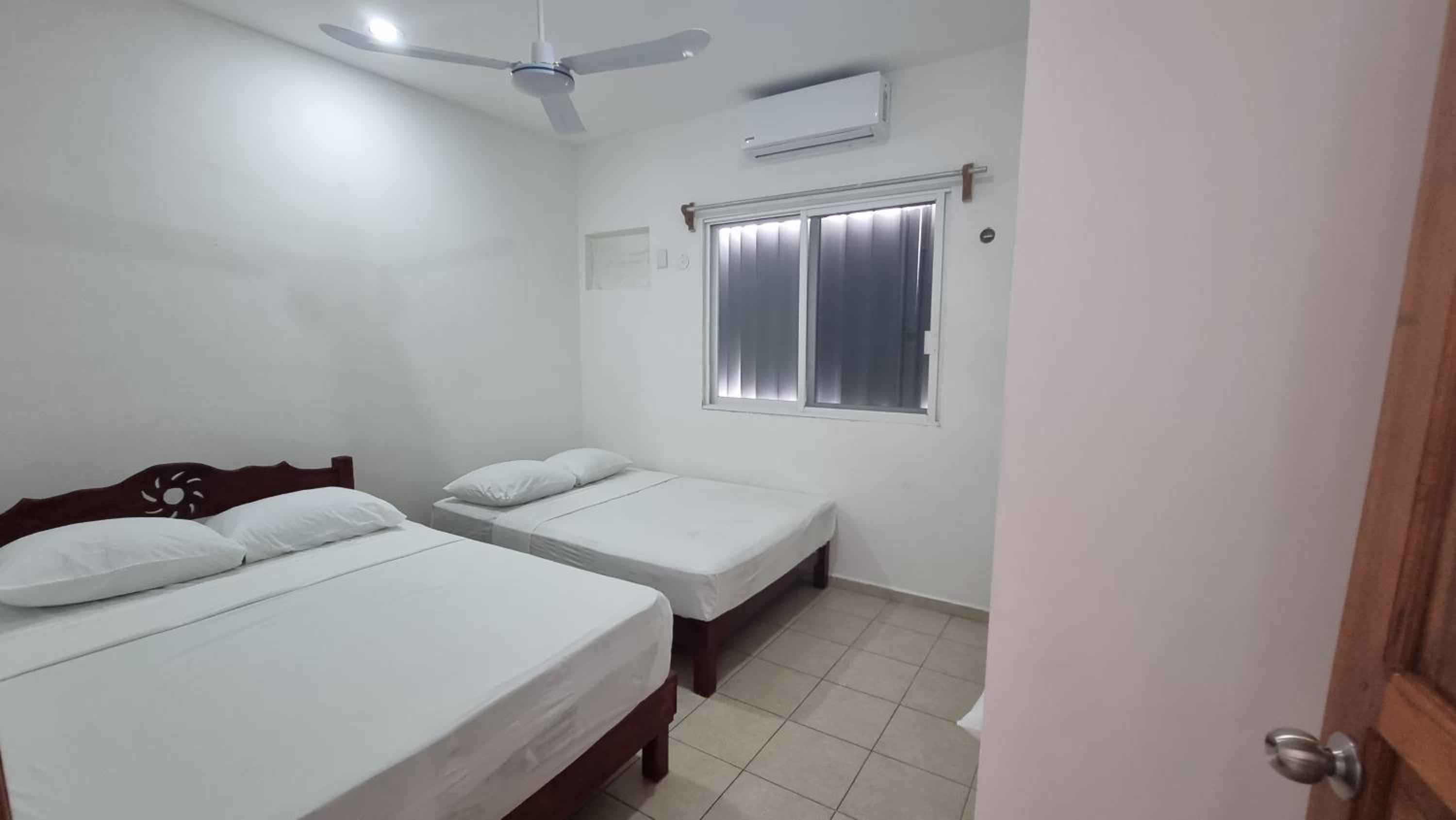 Classic Quadruple Room - Photo 5