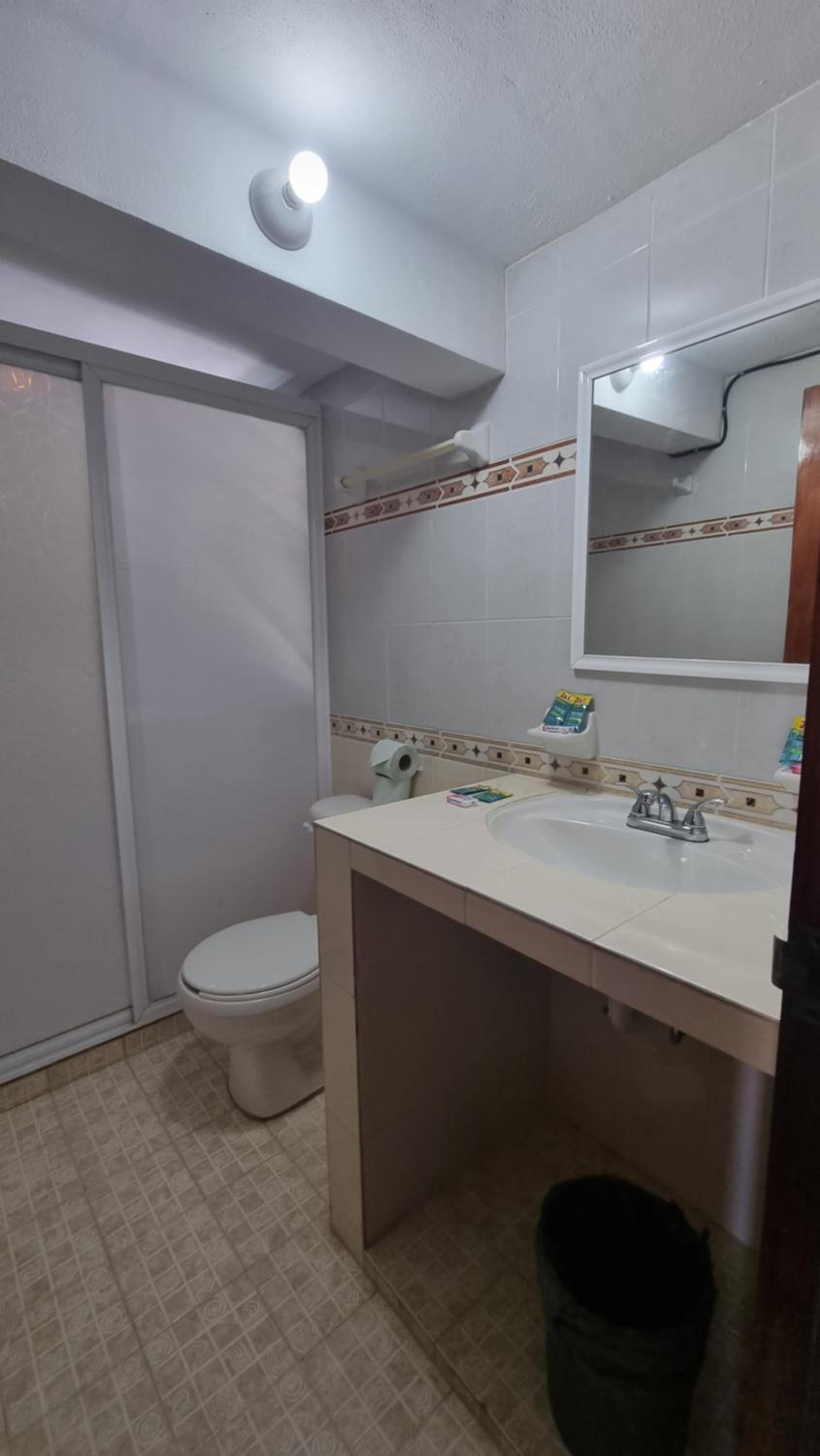 Basic Triple Room - Photo 26