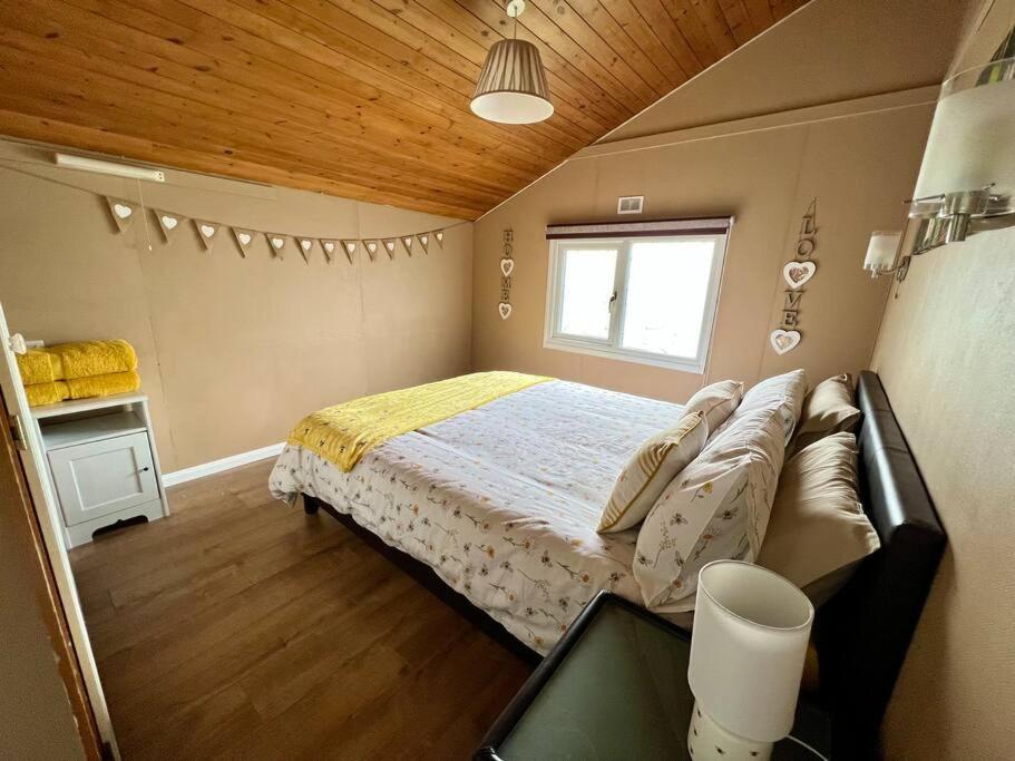 Two-Bedroom Chalet photo 1