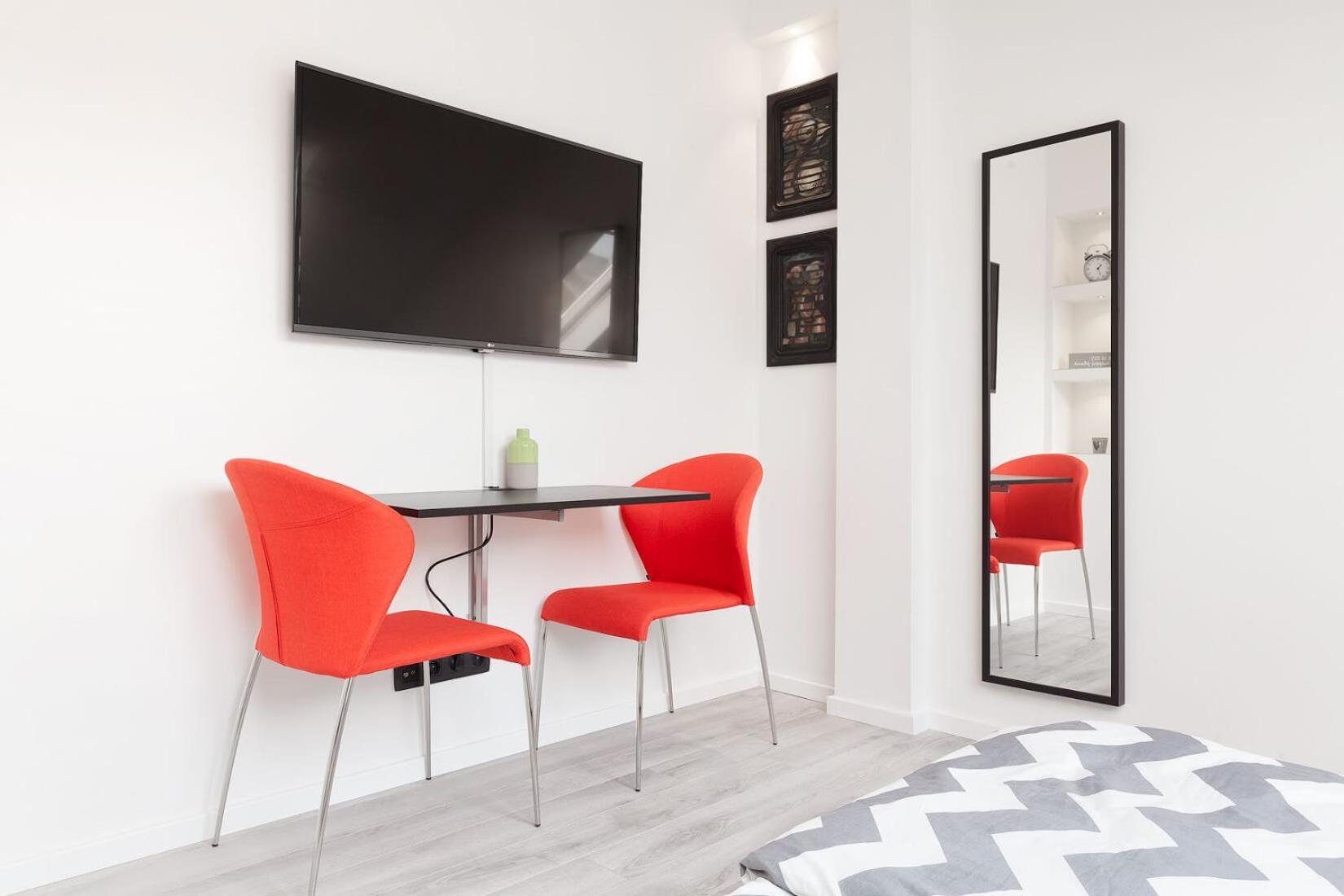 One-Bedroom Apartment - Photo 10