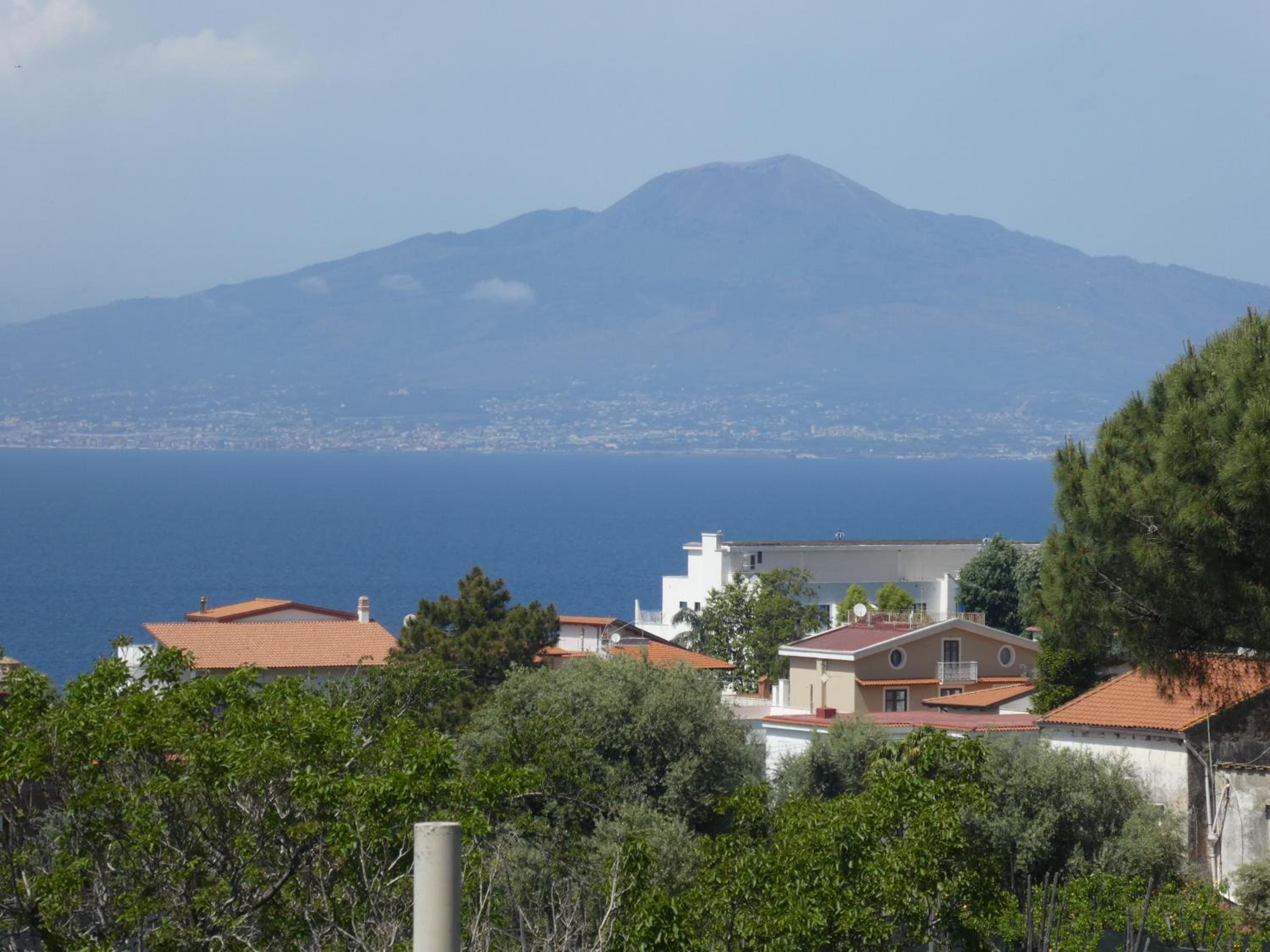 Deluxe Double Room with Balcony and Sea View - Photo 7