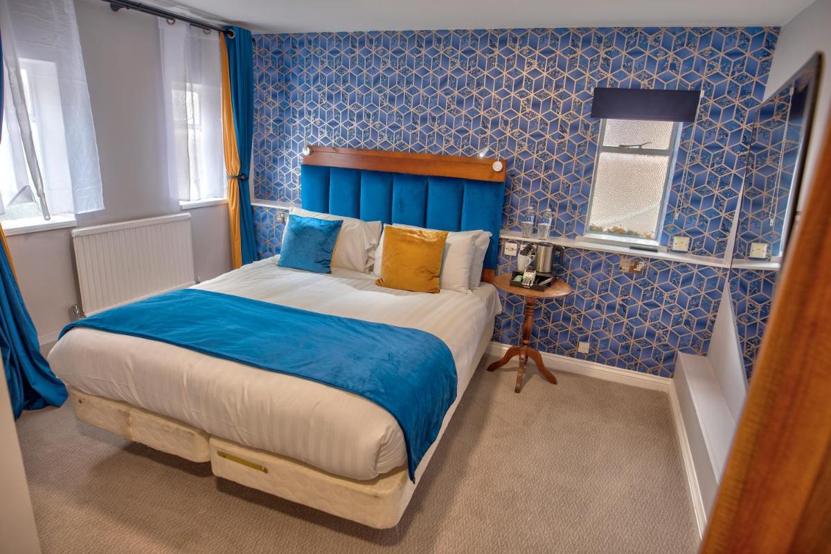 Standard Double Room photo 3
