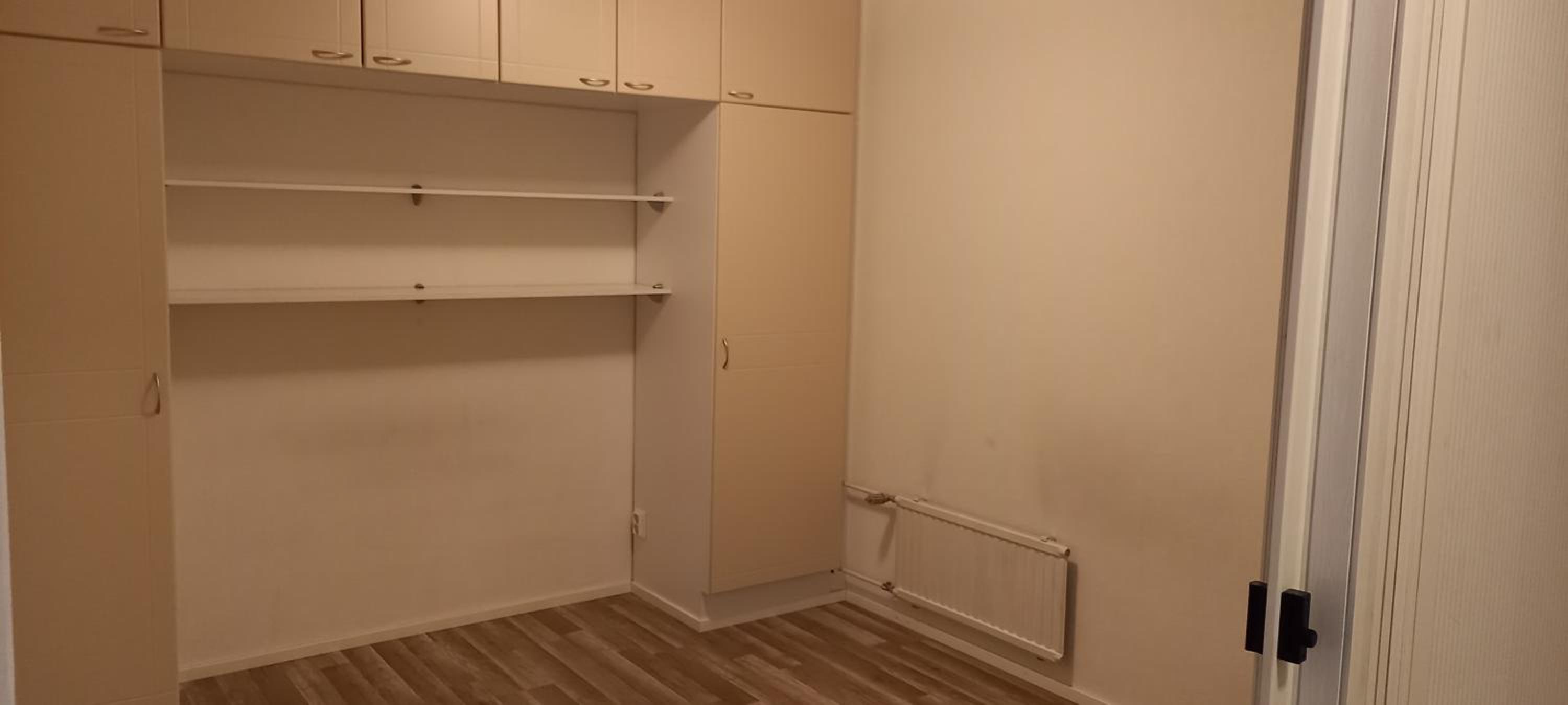 One-Bedroom Apartment - Photo 6