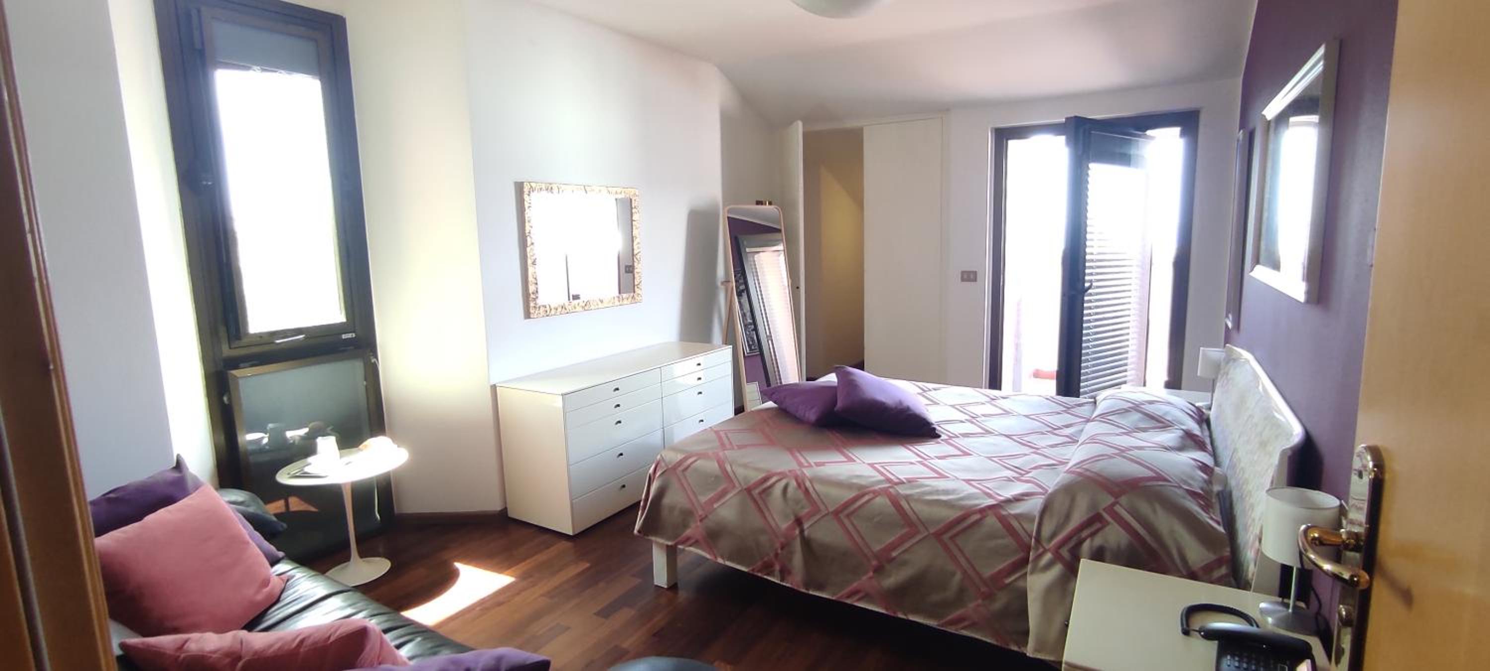 Deluxe Suite with Sea View - Photo 4