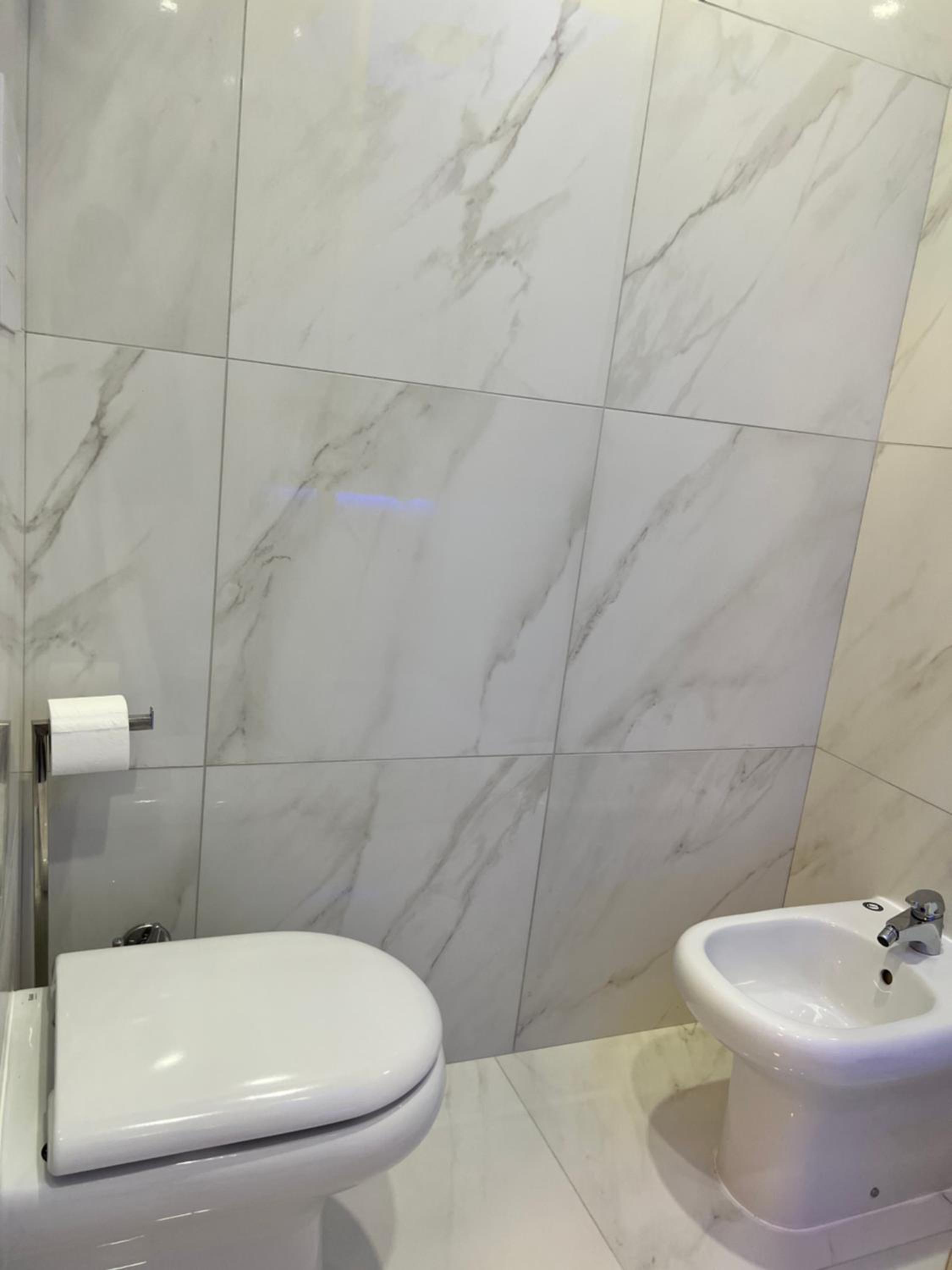 Deluxe Suite with Sea View - Photo 27