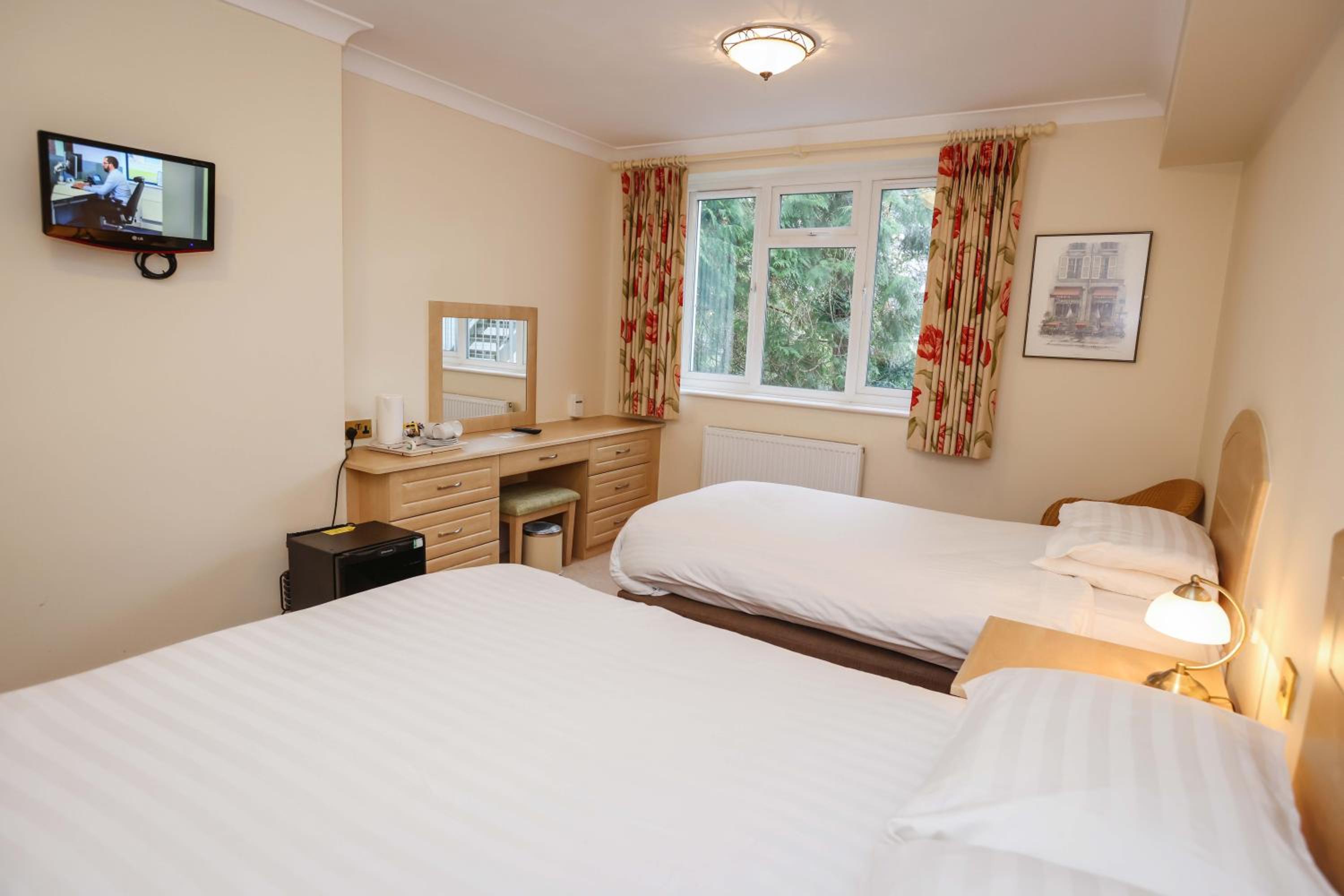 Standard Triple Room - Photo 3