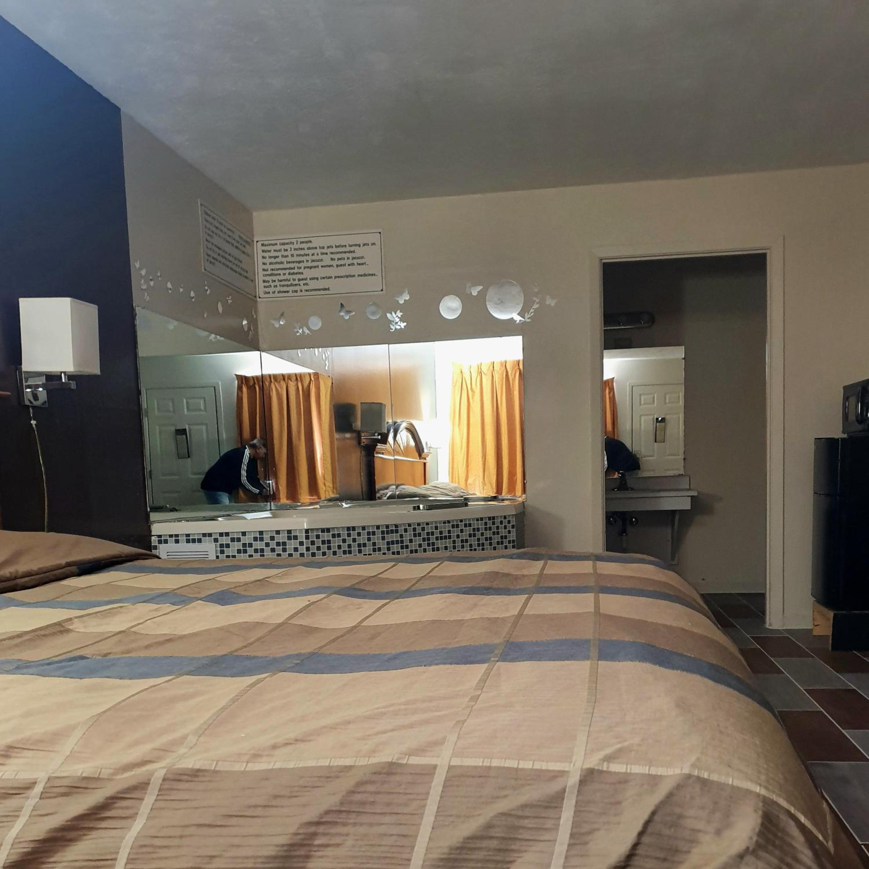 Deluxe Double Room - Photo 10