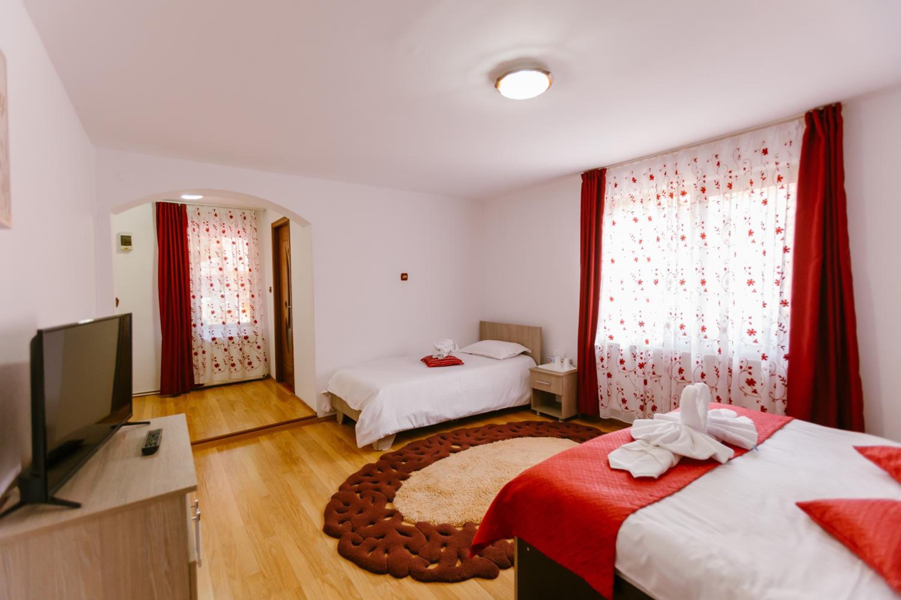 Triple Room - Photo 9