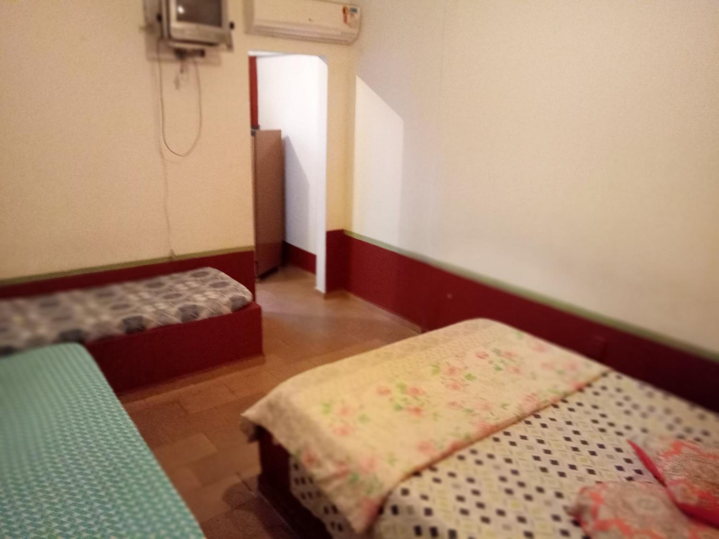 Quadruple Room - Photo 21